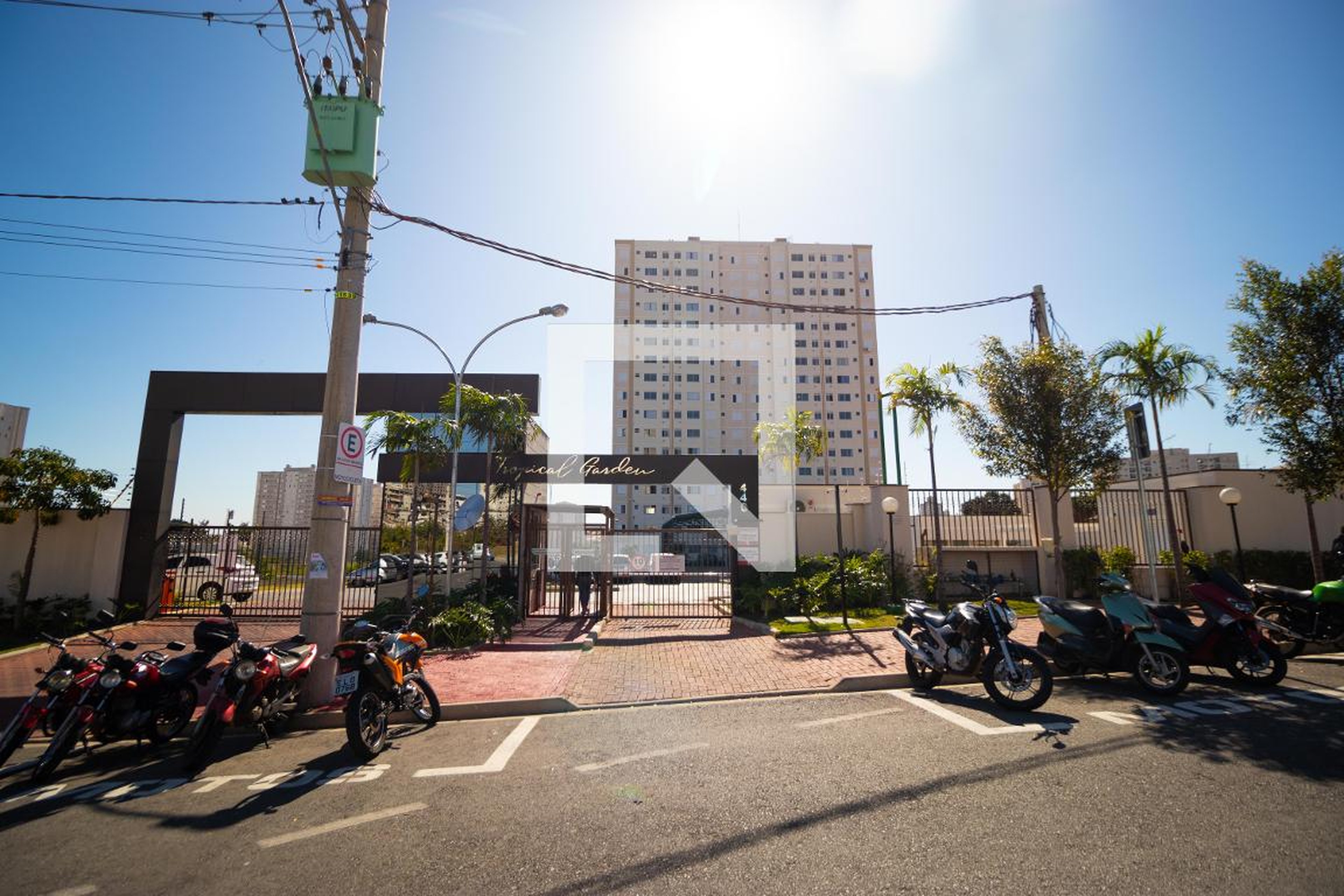 Fachada Condomínio em Rua Campos do Jordão, 410