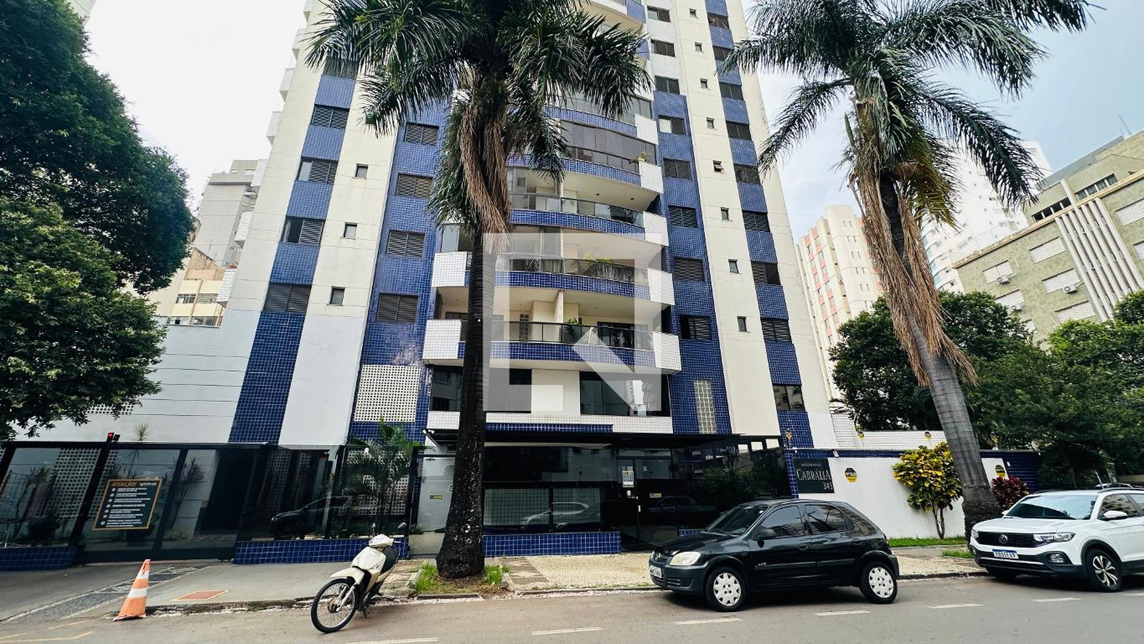 Fachada Condomínio em Rua 12, 341