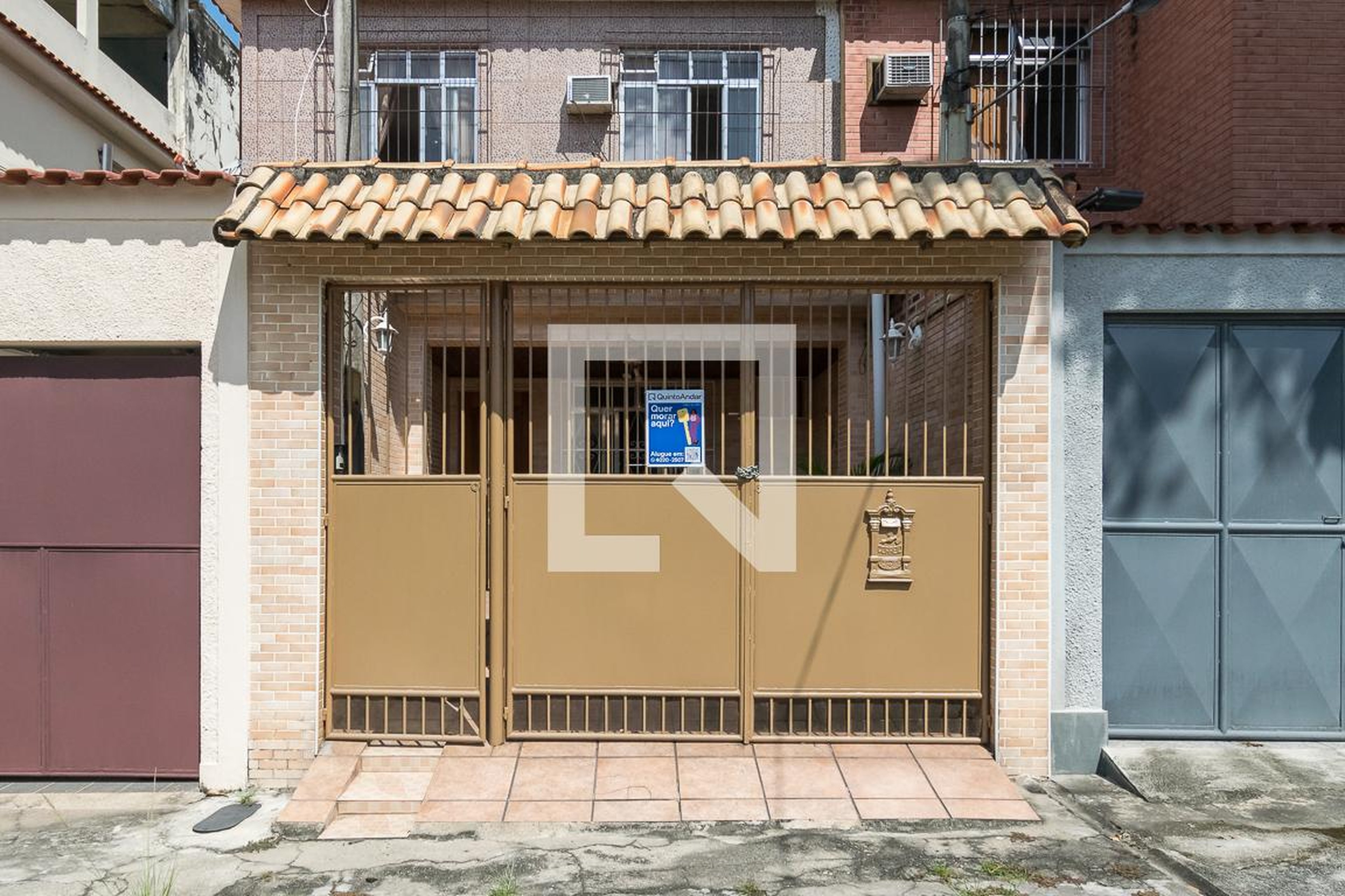 Fachada Condomínio em Rua Jequiriçá, 324