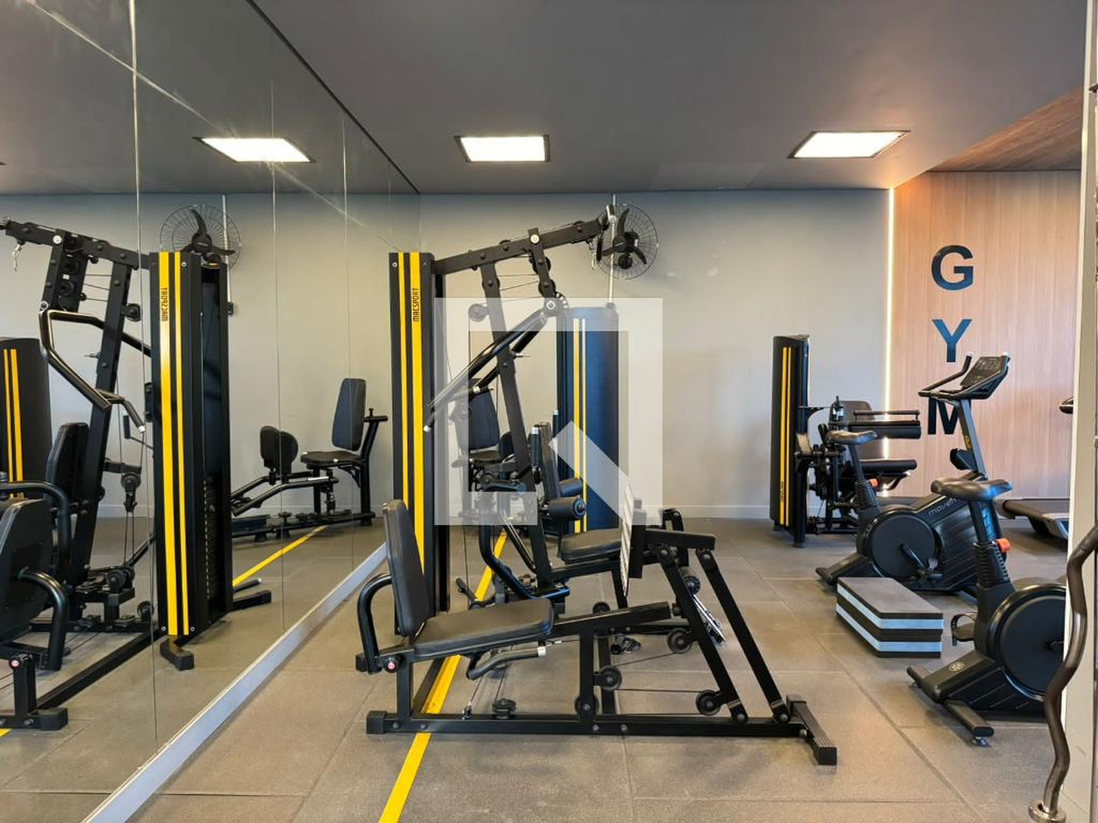 Academia - Lounge 71