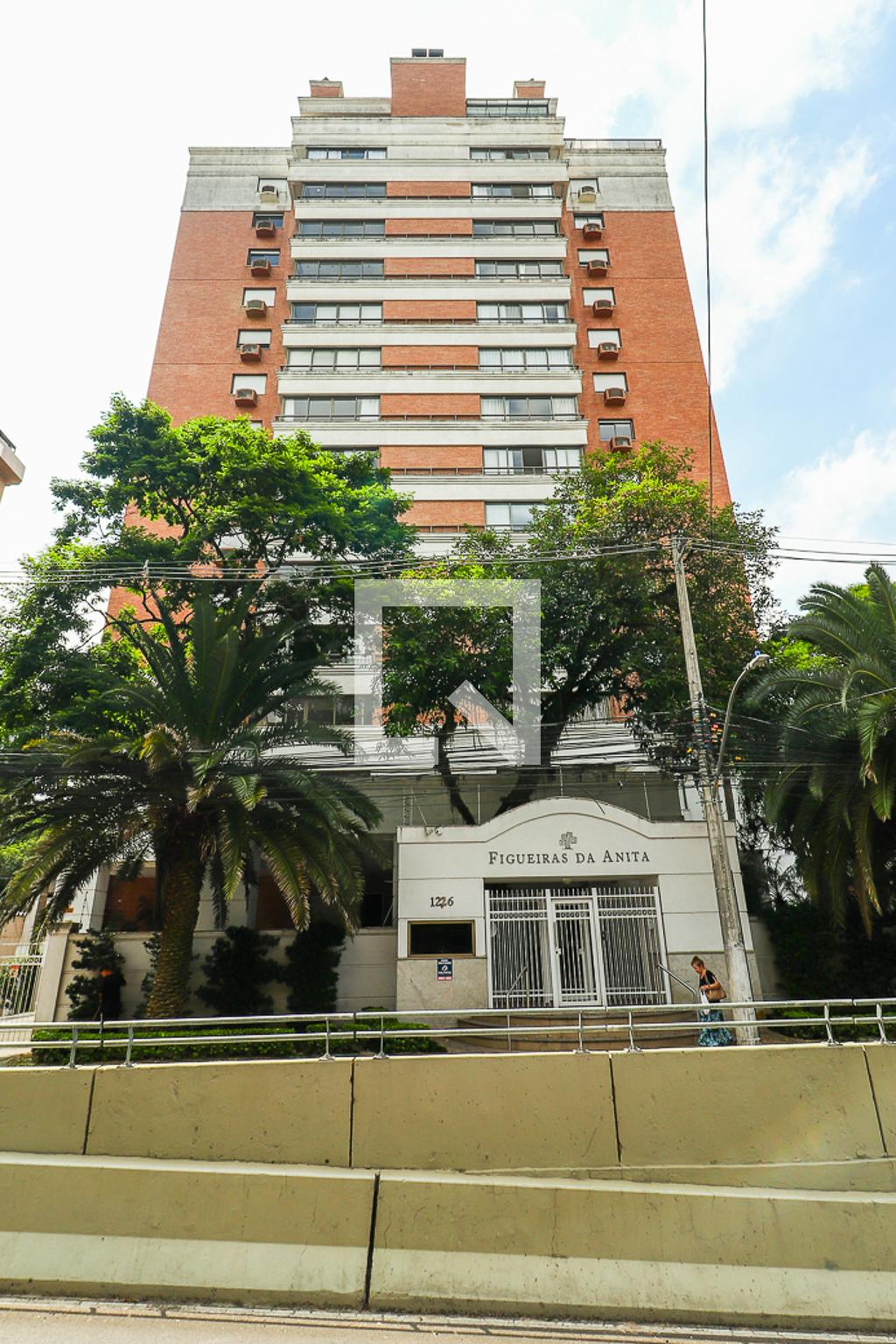 Fachada Condomínio Figueiras da Anita