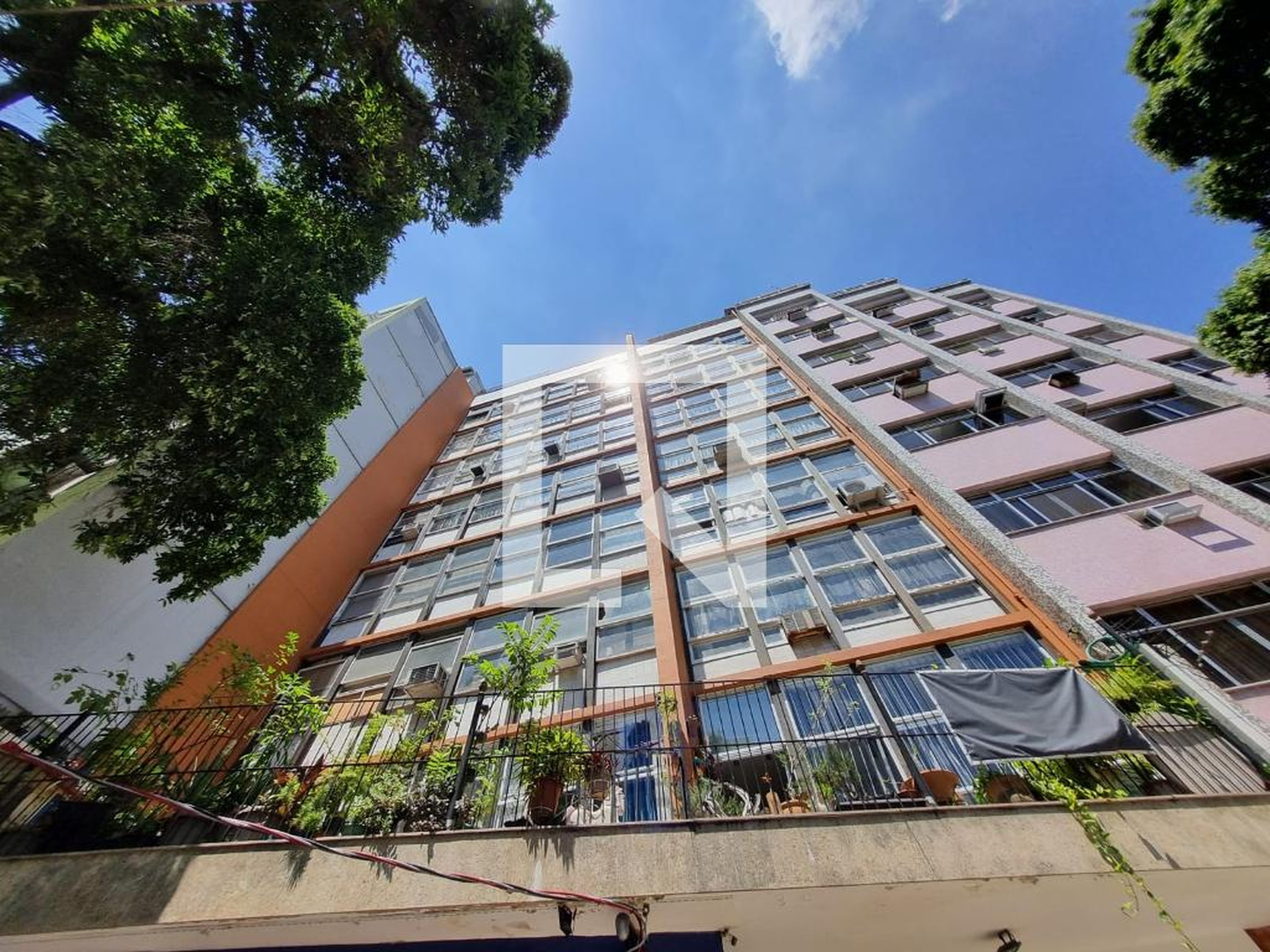 Fachada Condomínio em Rua General Roca, 845