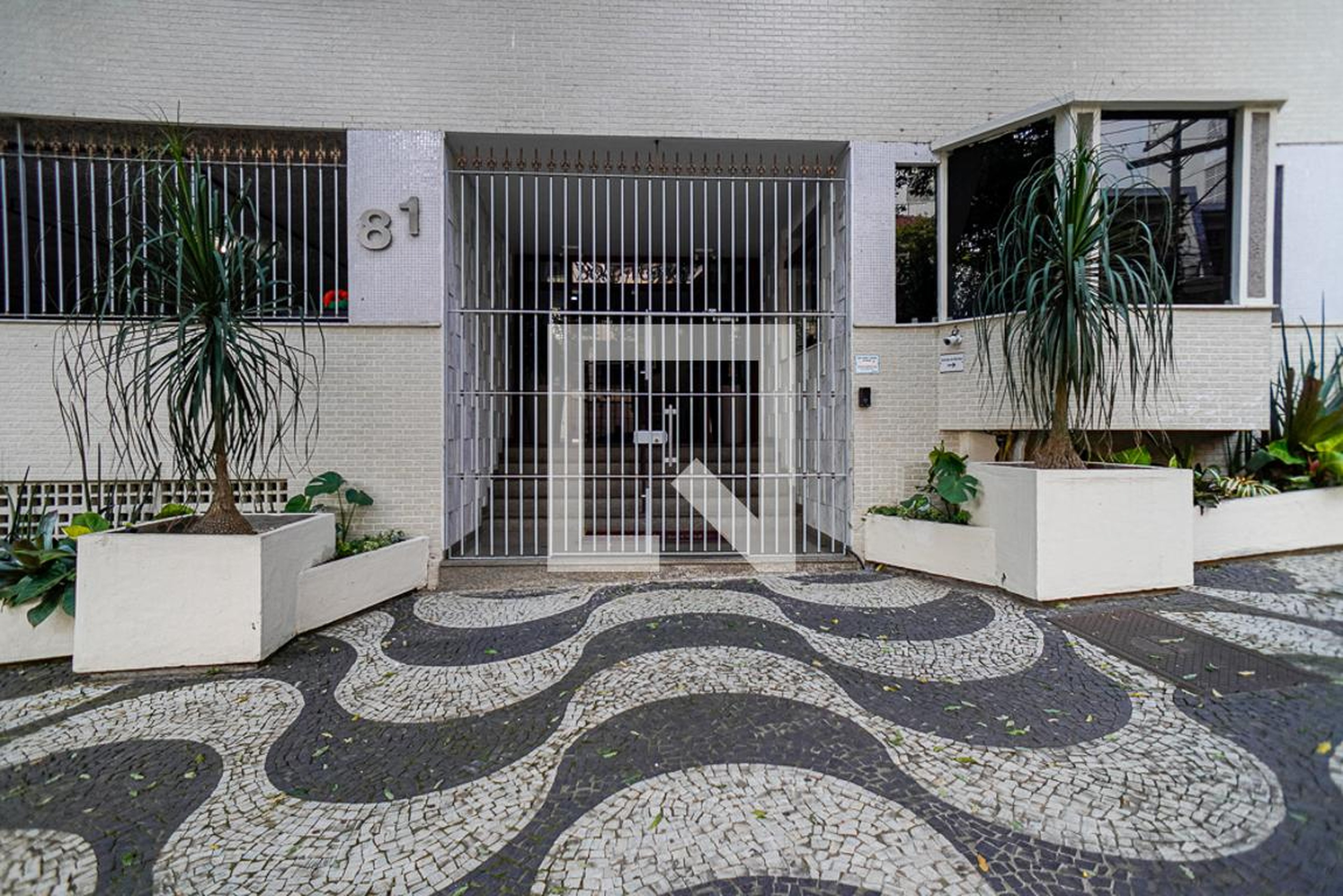 Entrada - Bon Voyage