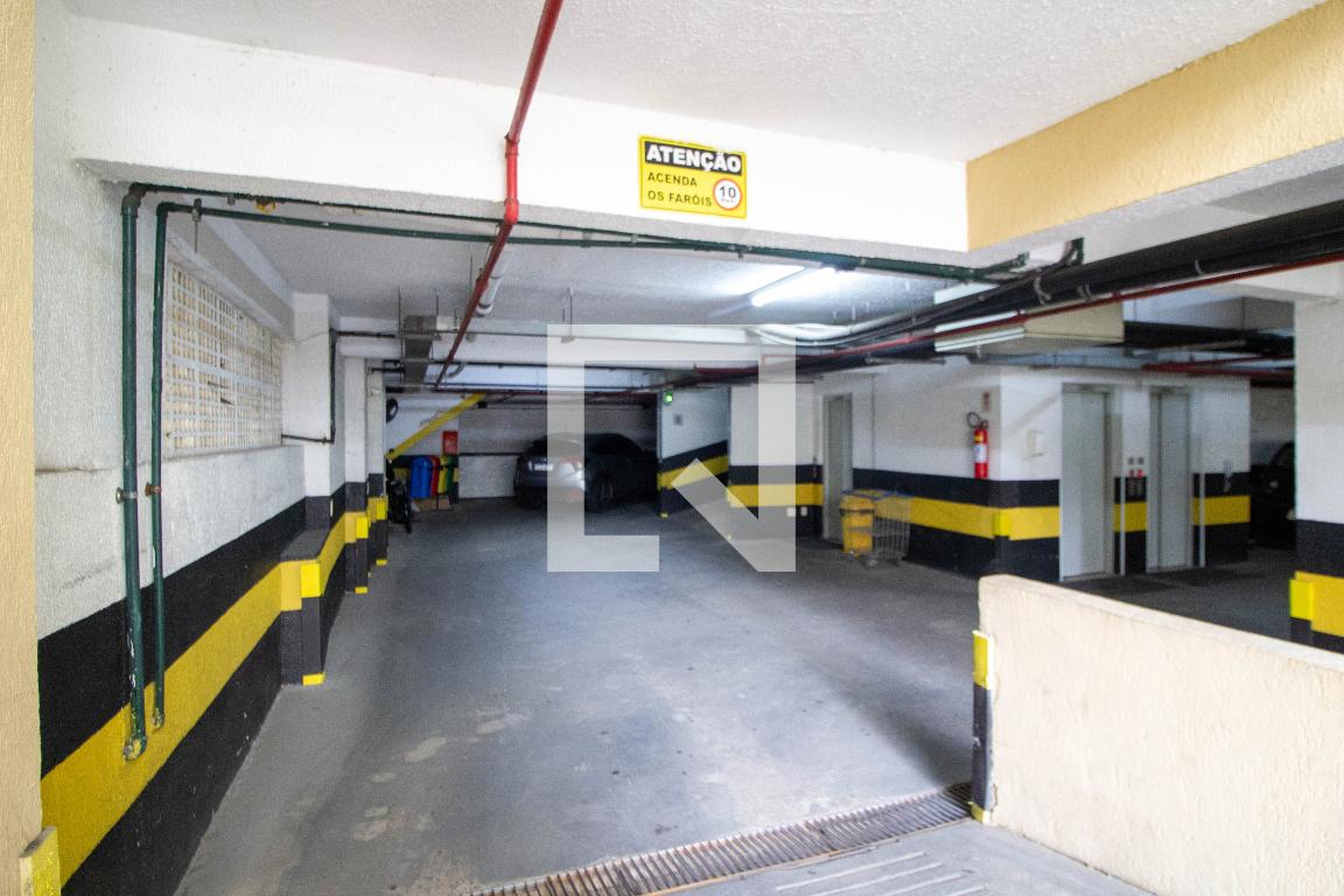 Estacionamento - Novo Jardim