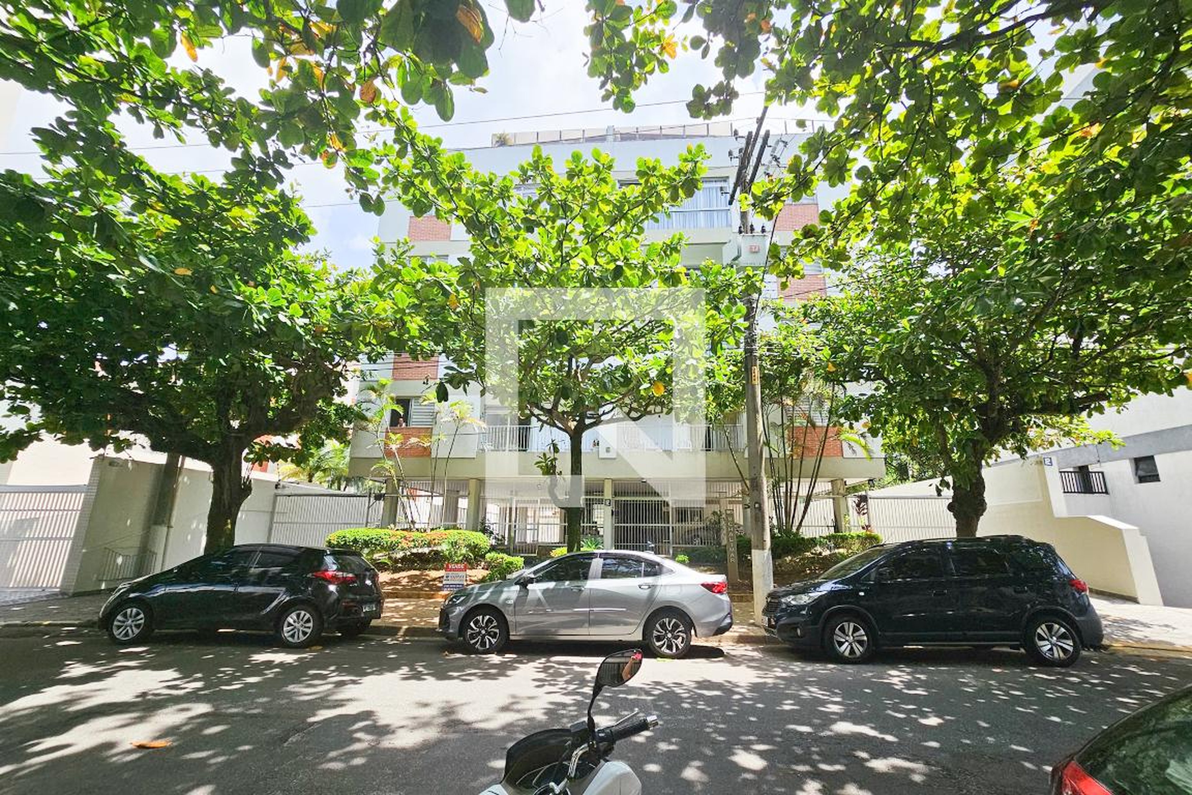 Fachada Condomínio em Rua França Pinto, 365