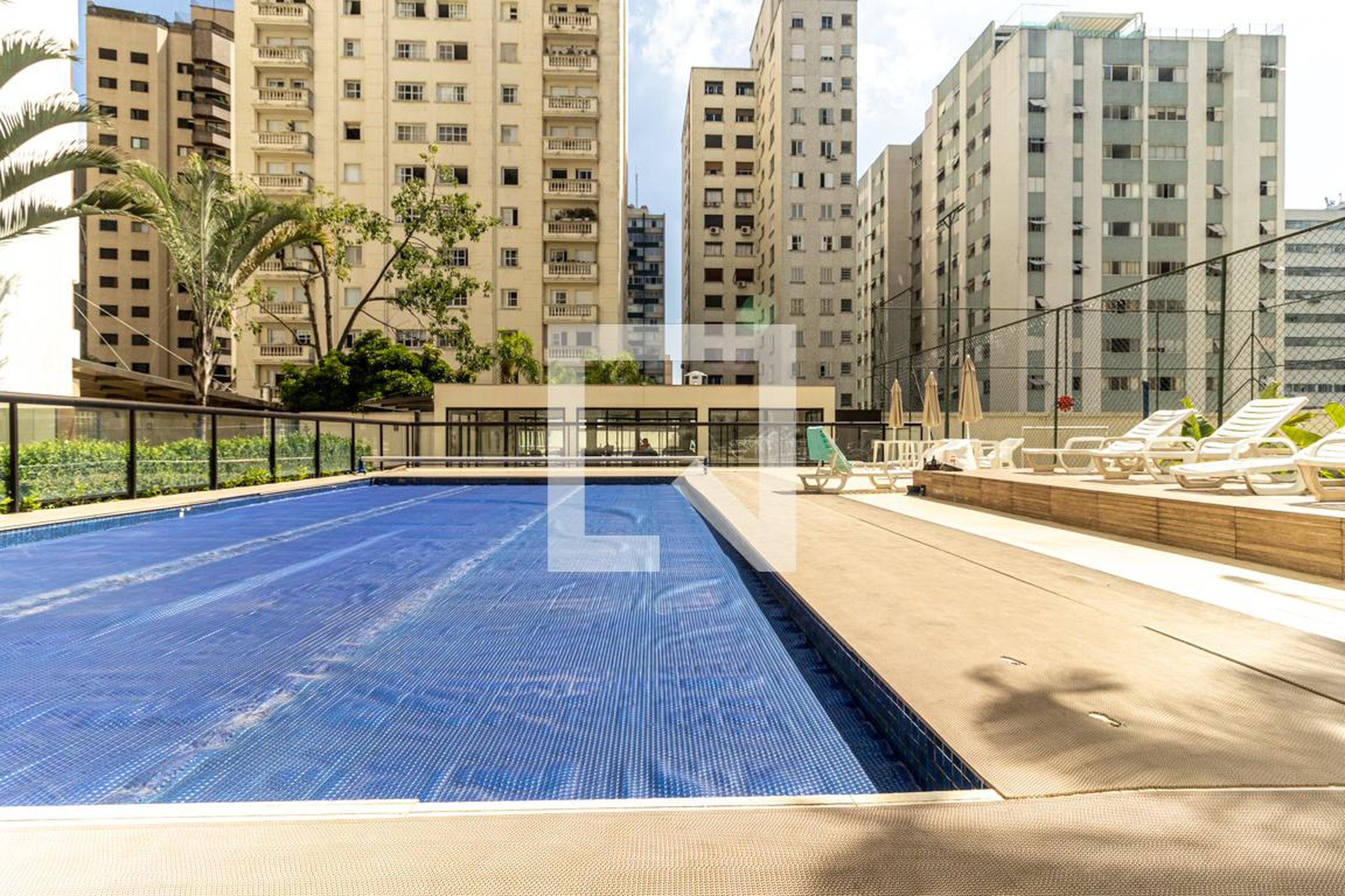 Piscina - Golden Tower