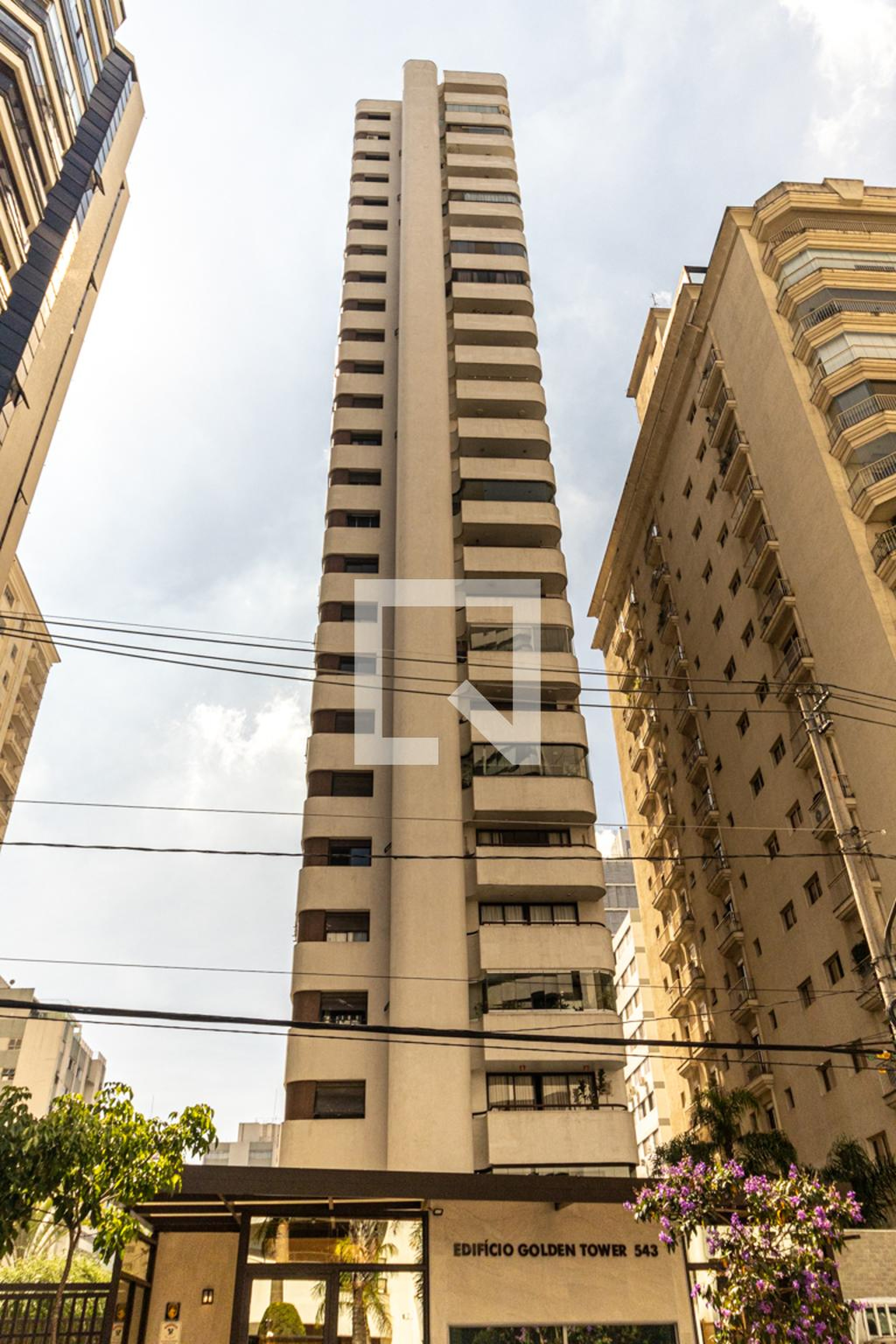 Fachada Condomínio Golden Tower