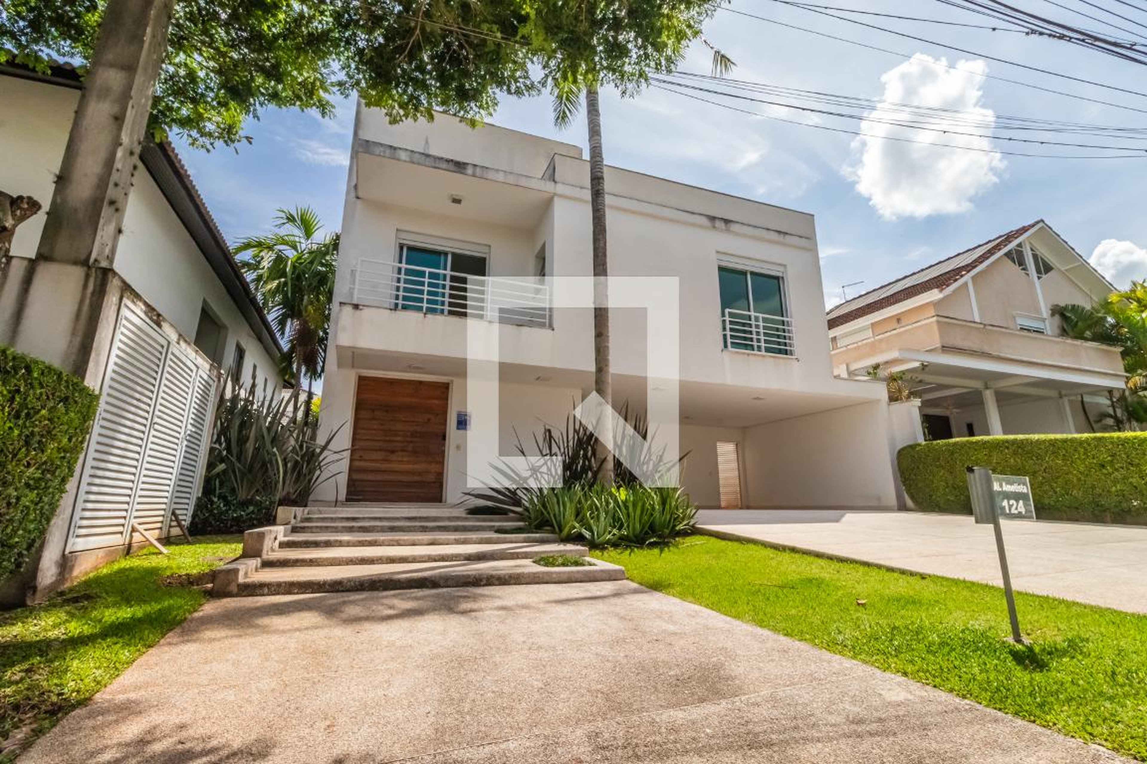 Fachada Condomínio em Alameda Ametista, 124