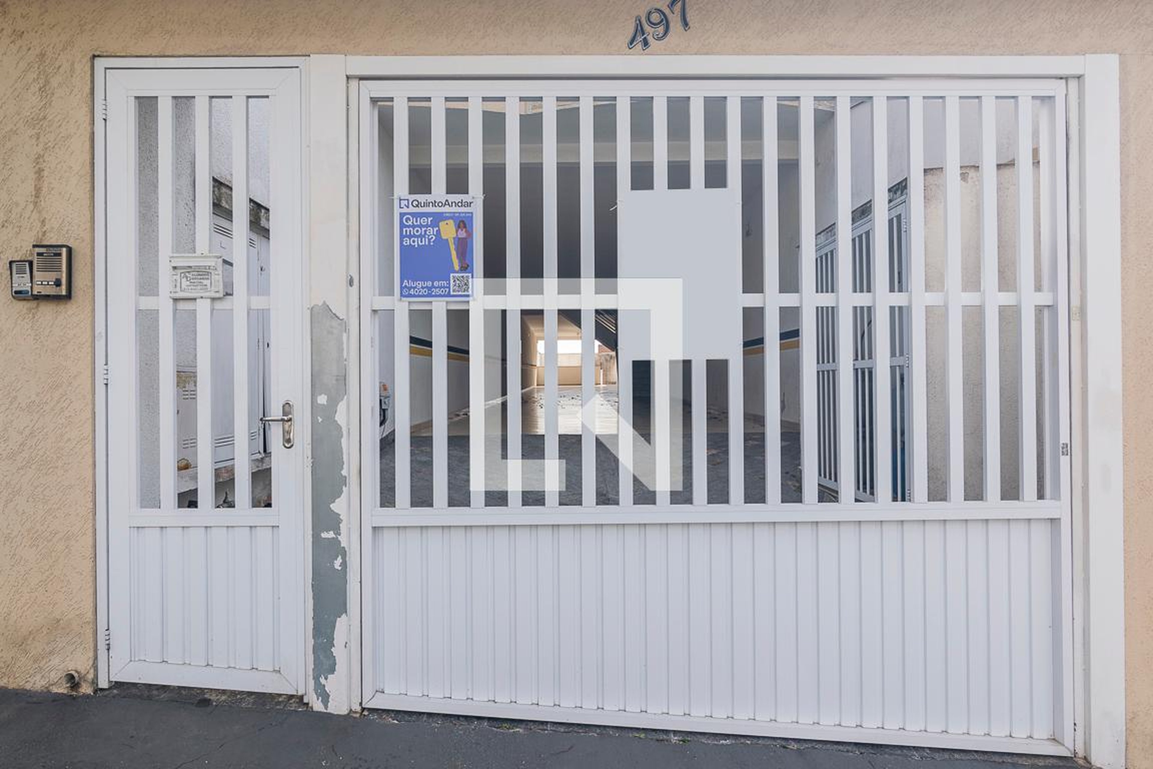 Fachada Condomínio em Rua Coroados, 497