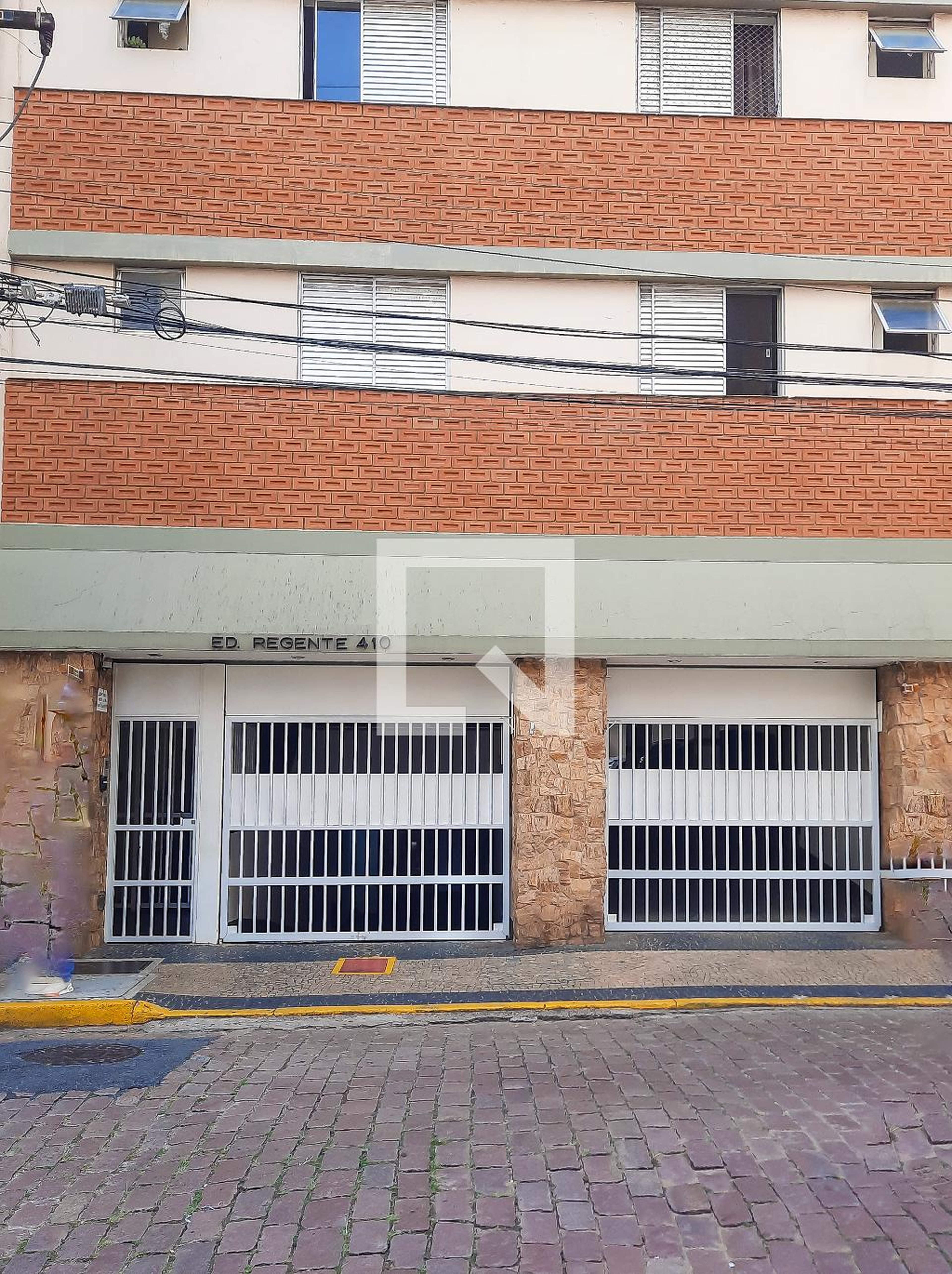 Fachada do Condomínio Condomínio em Rua Regente Feijó, 410