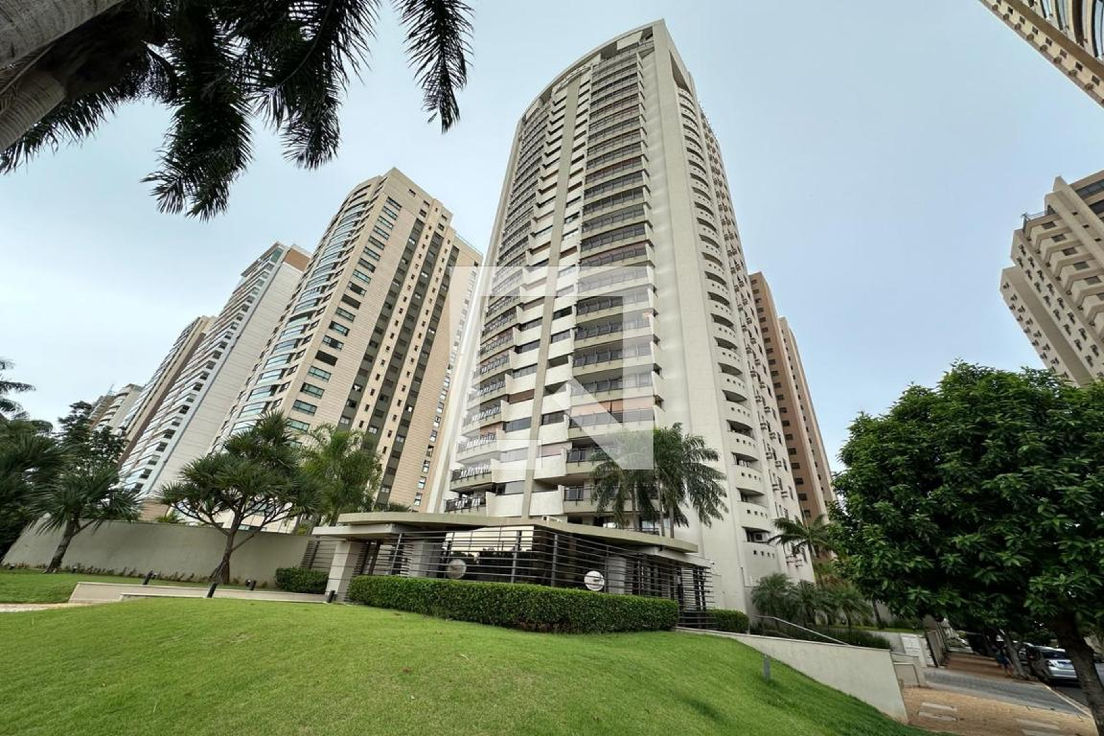 Fachada Condomínio VAN Gogh