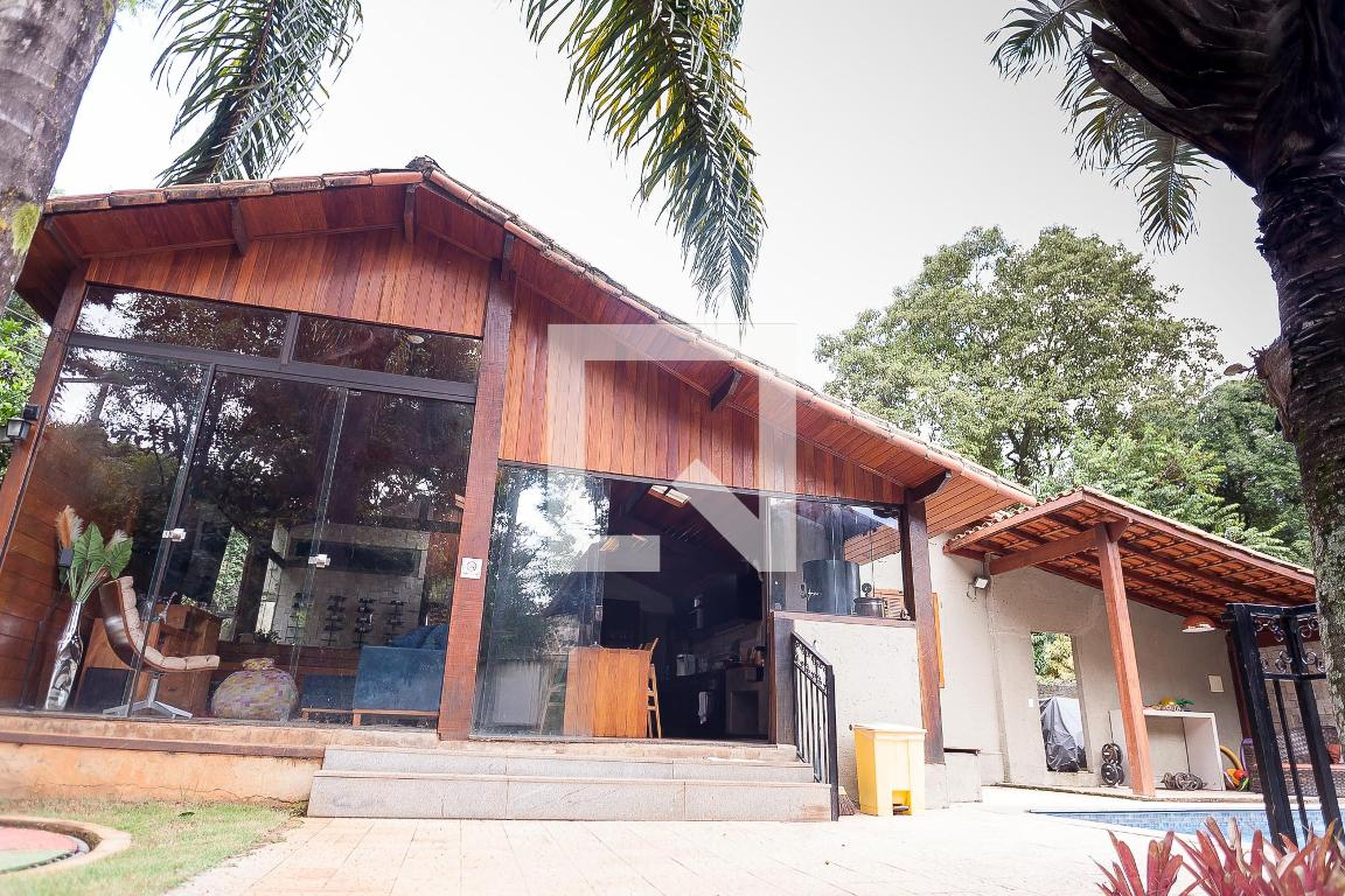 Fachada Condomínio em Alameda Potaba, 20