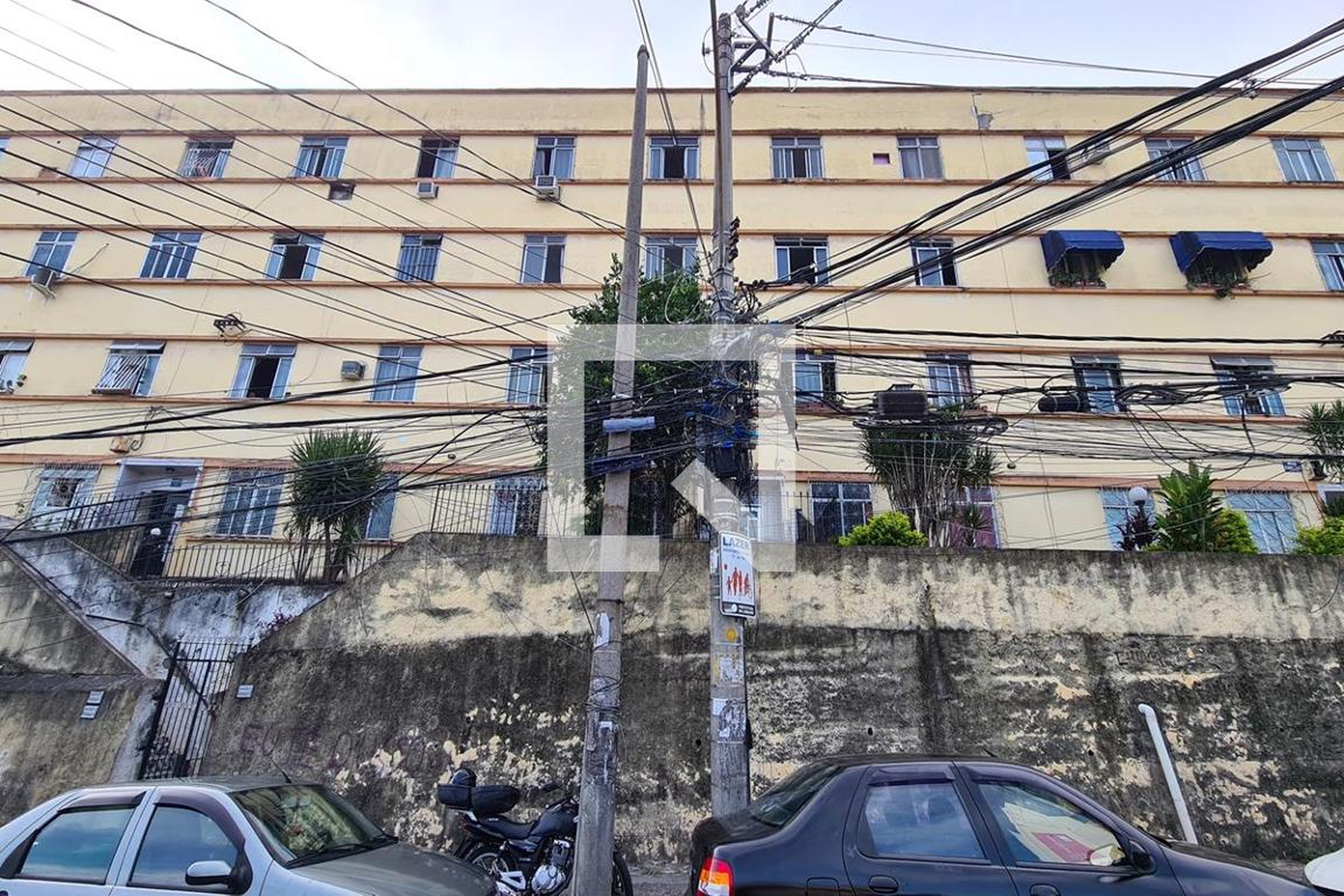 Fachada Condomínio Conjunto Ferroviario