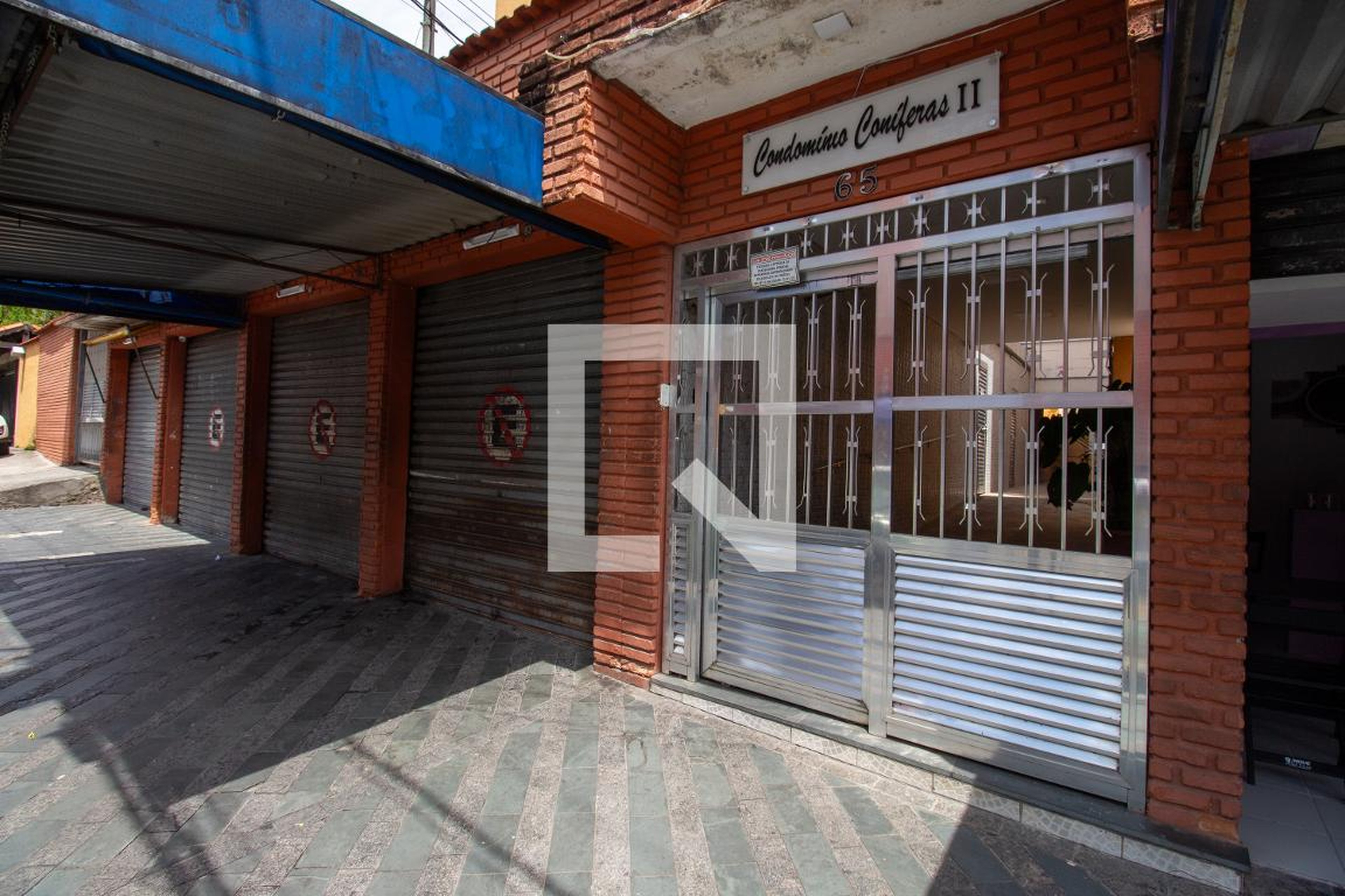 Fachada Condomínio Coniferas ll