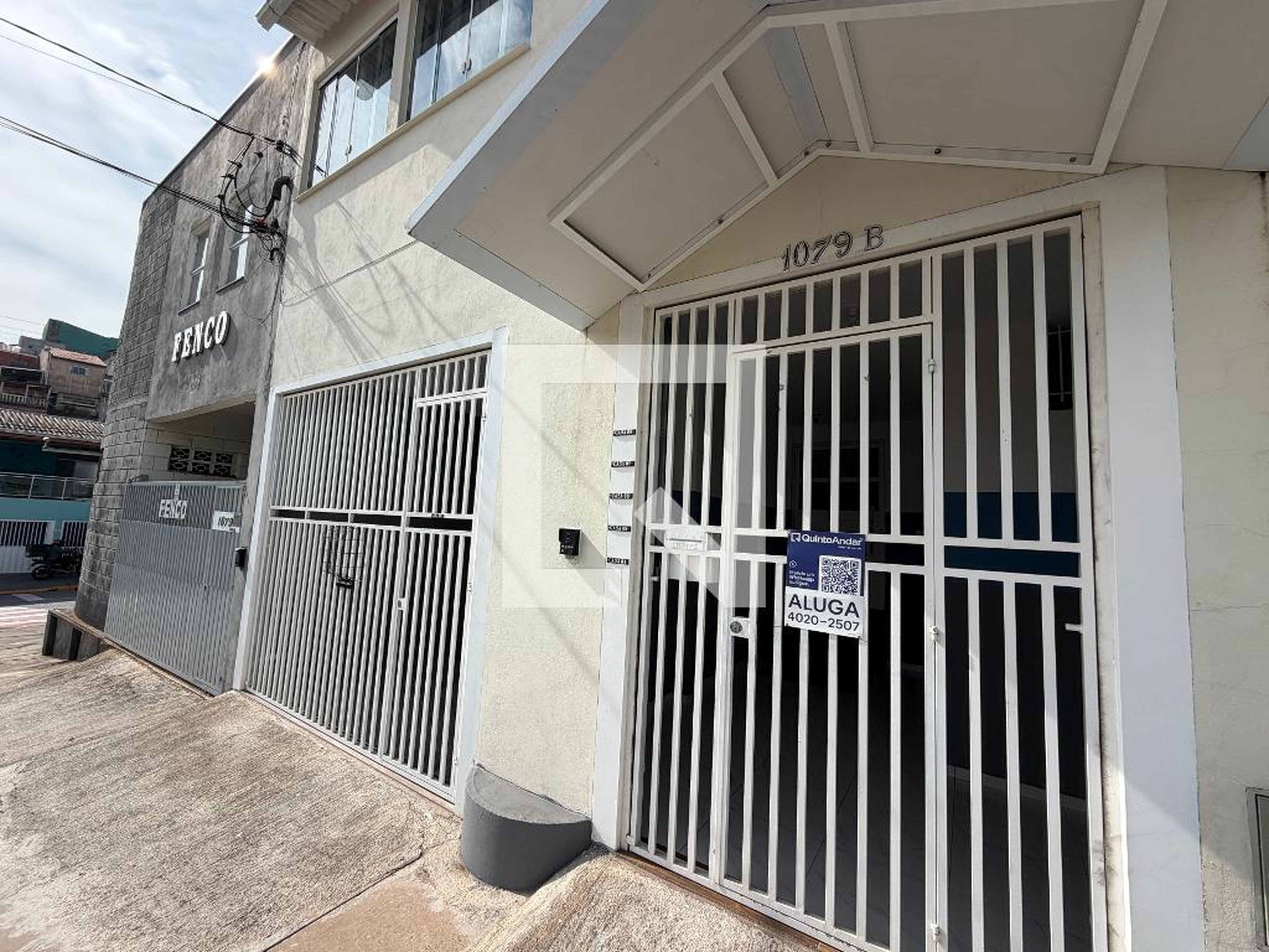 Fachada Condomínio em Rua Paschoal Gianfrancesco, 1079