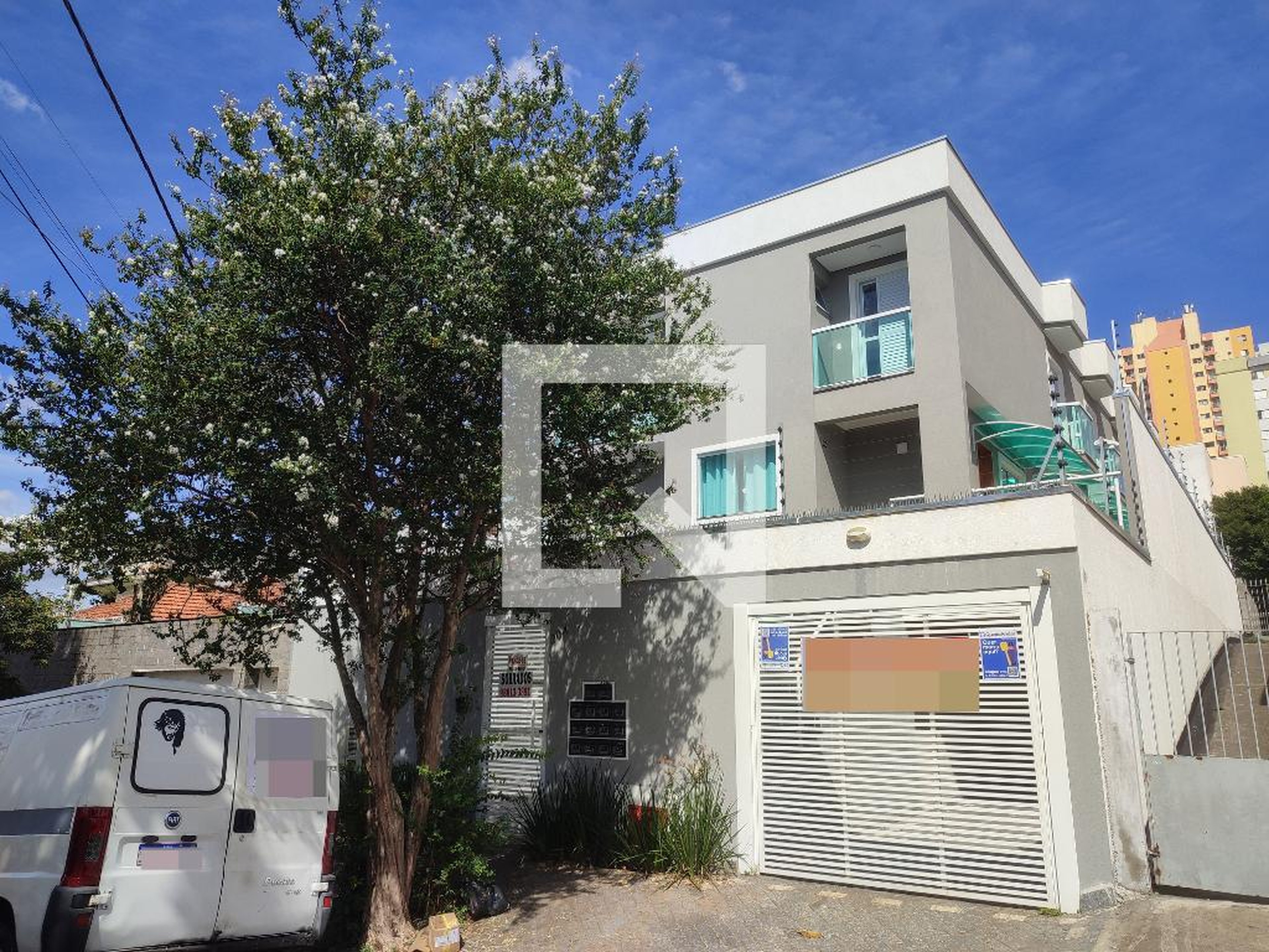 Fachada Condomínio em Rua Taru, 204