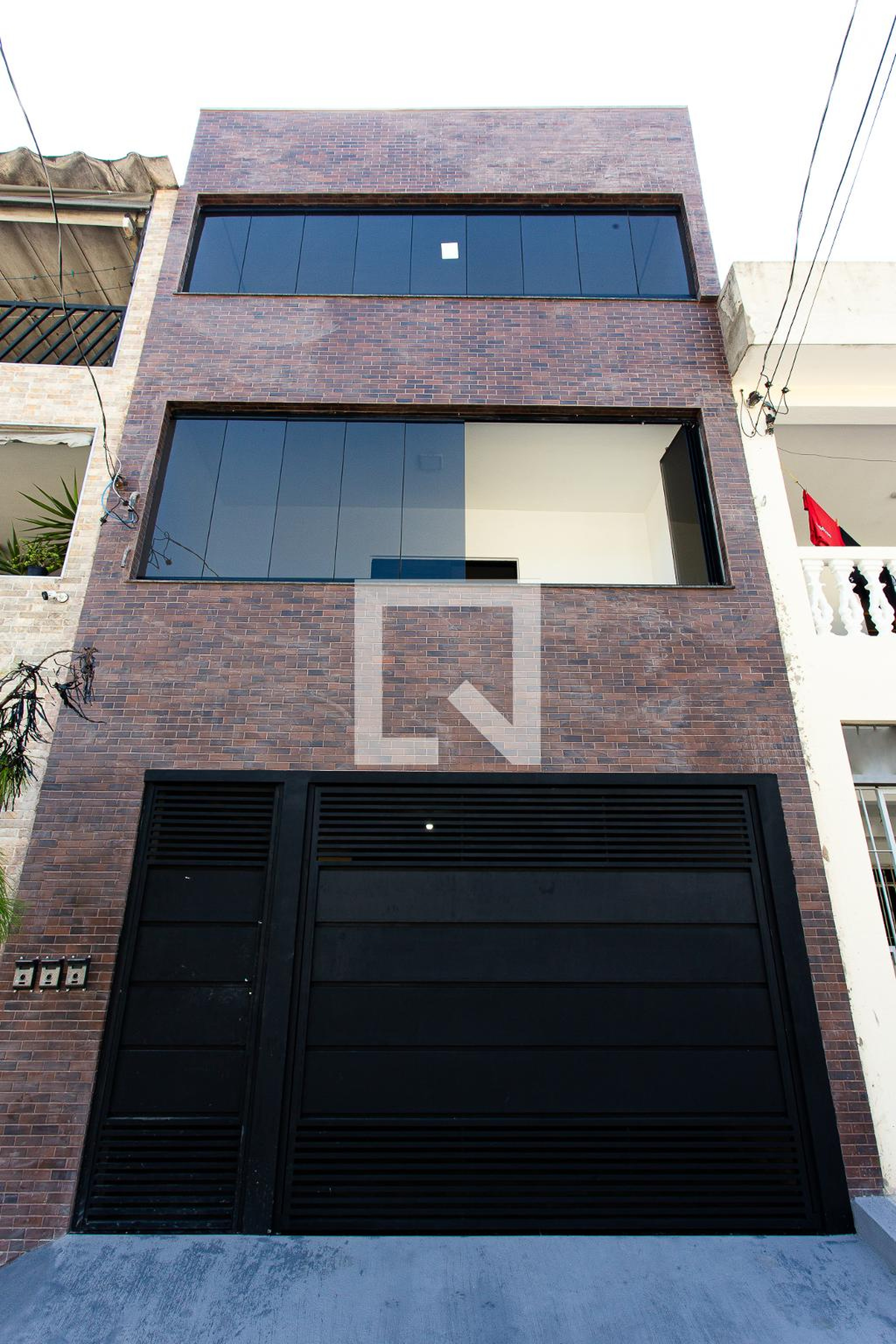 Fachada Condomínio em Rua Maciel Filho, 16