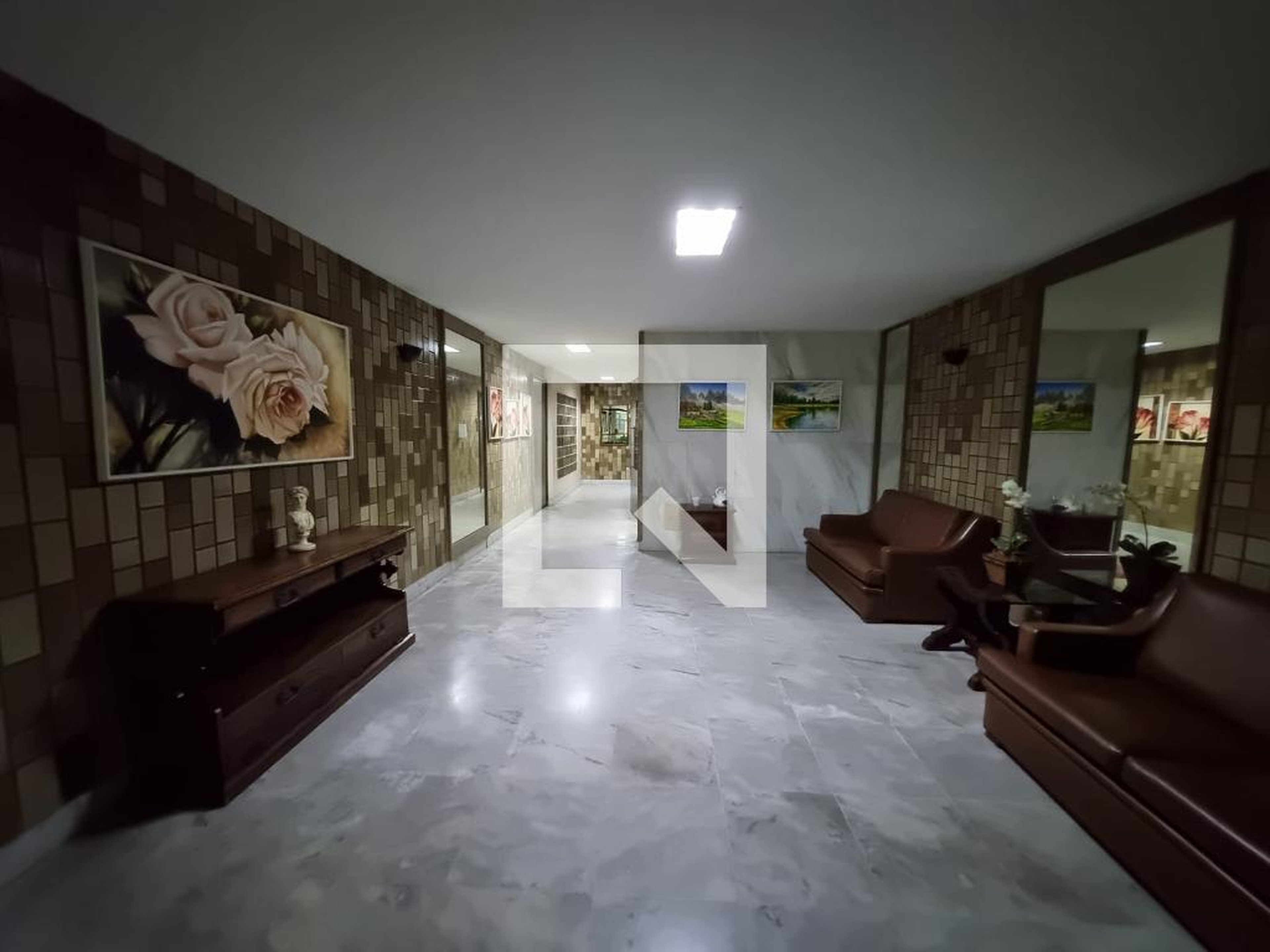 Hall - Edifício Infante Dom Afonso II