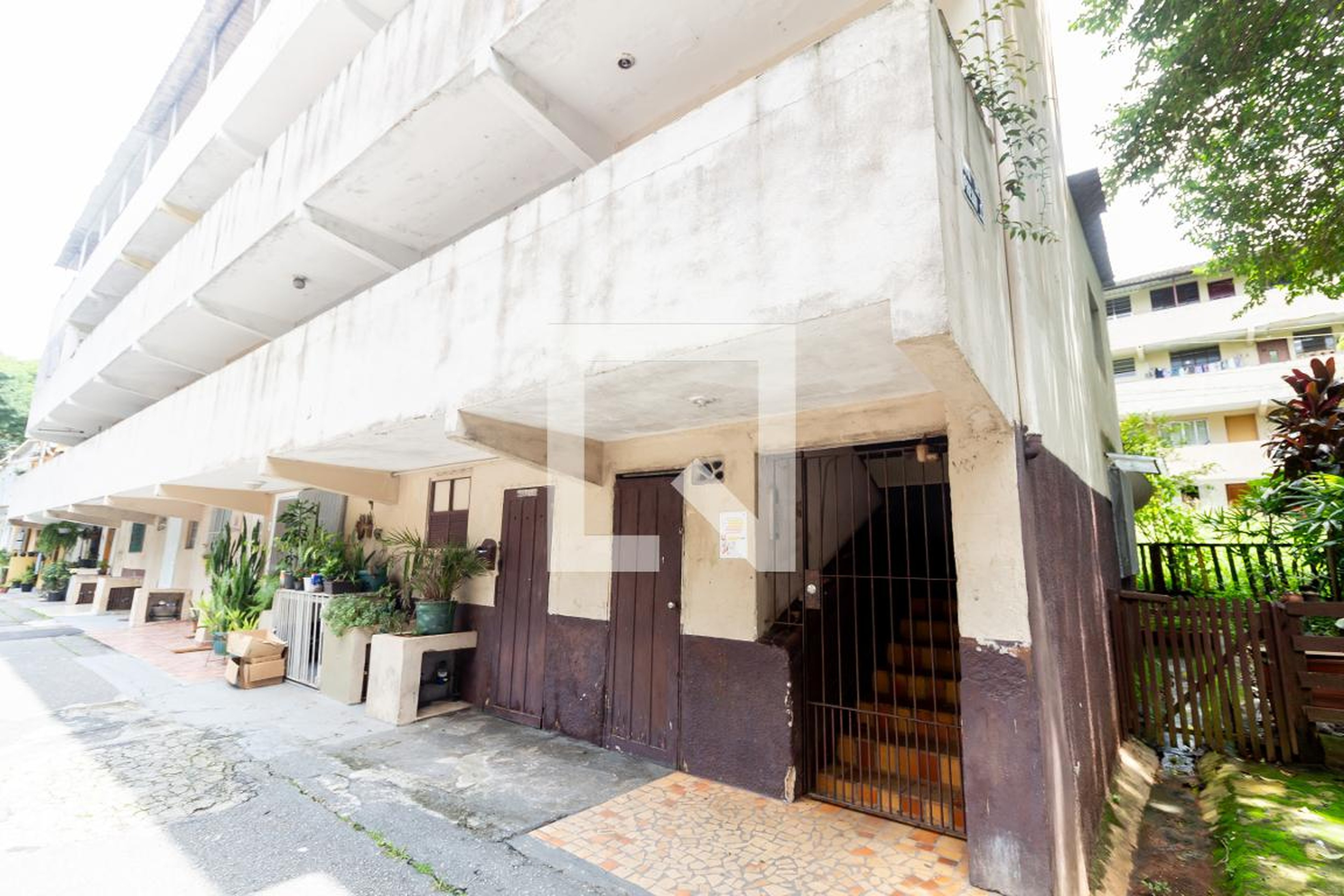 Fachada Condomínio em Rua 6 de Junho, 200