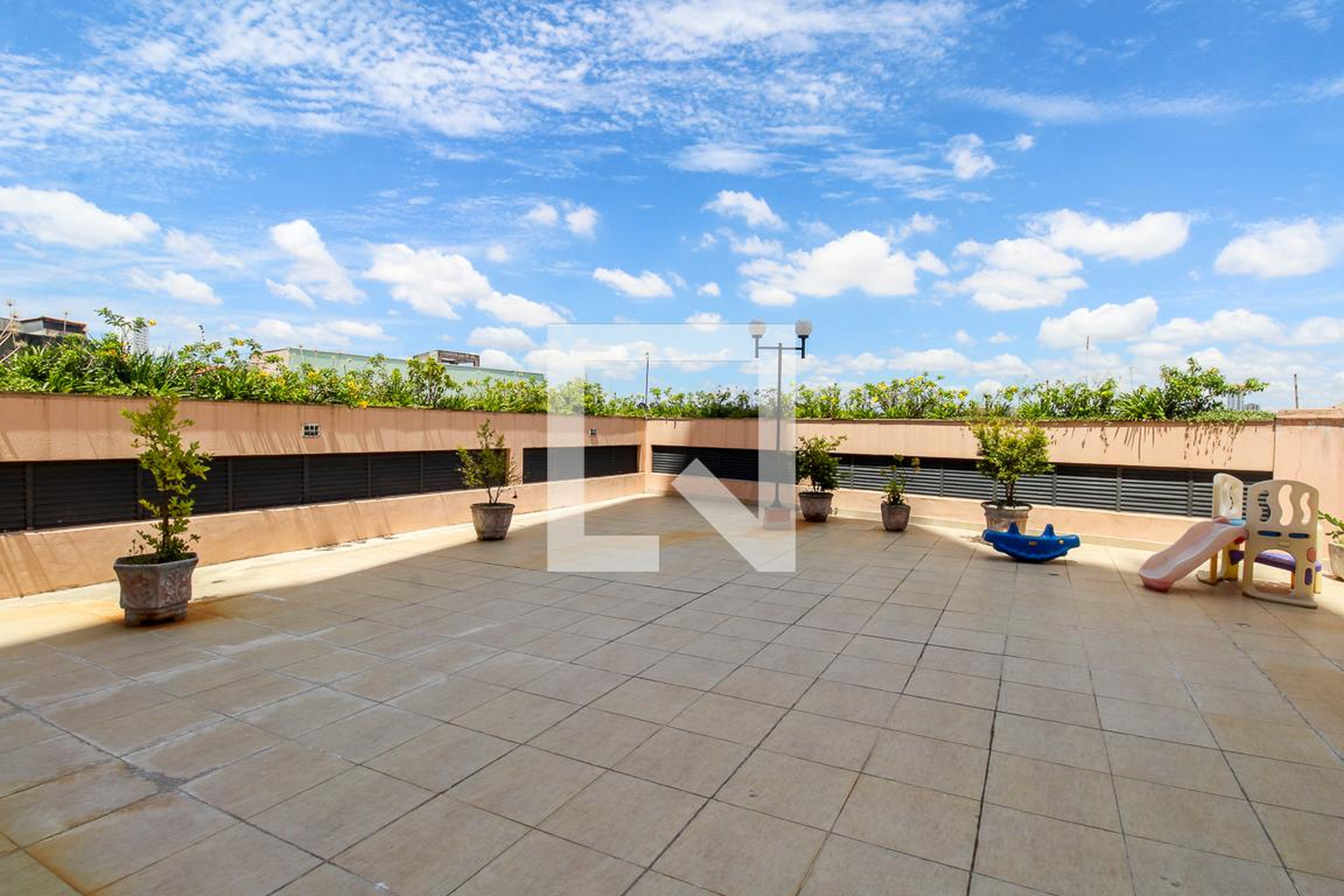 Área comum - Camburi