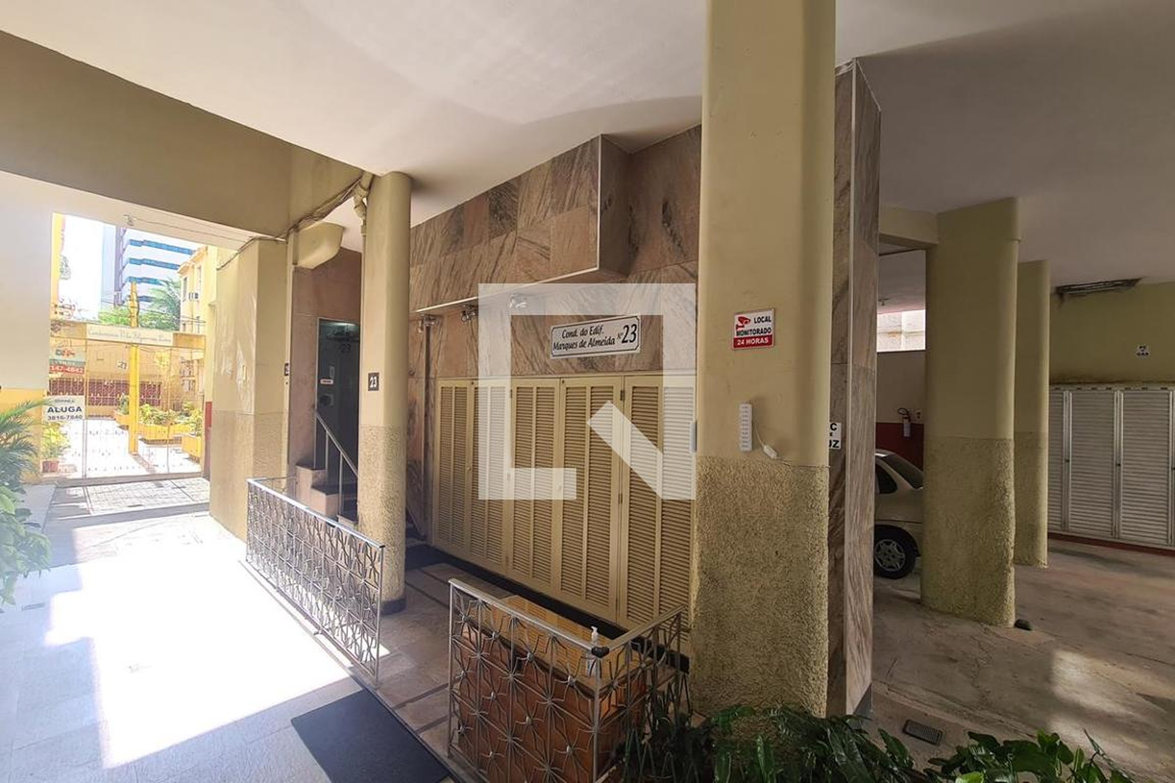 Hall de Entrada - Edifício Marques de Almeida