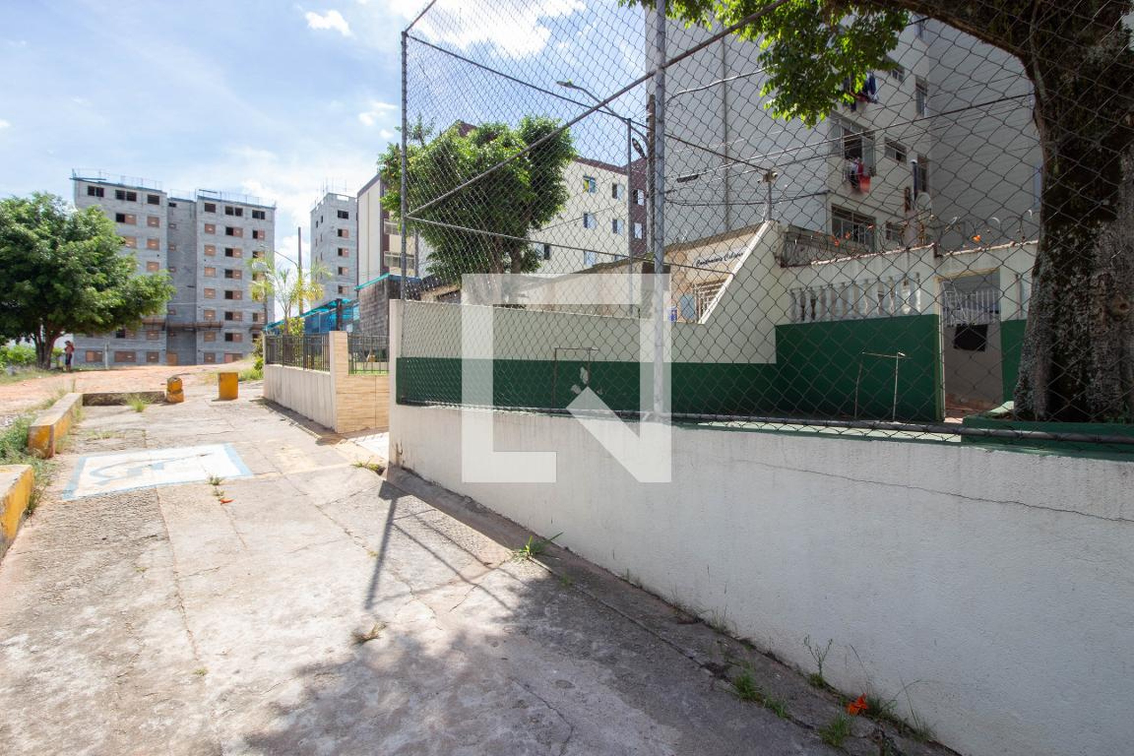 Fachada Condomínio Calamos II