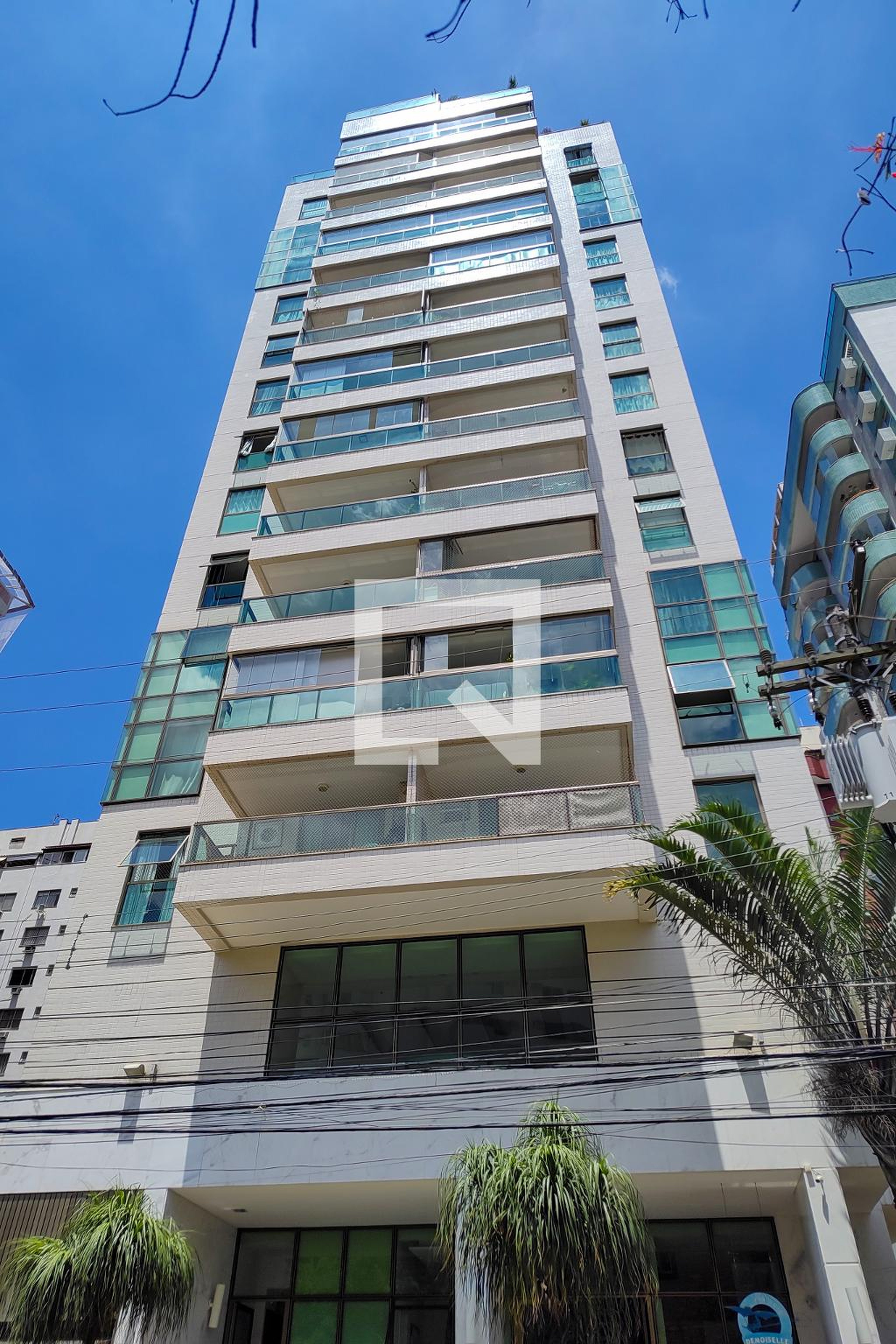 Fachada do Prédio Condomínio Demoiselle