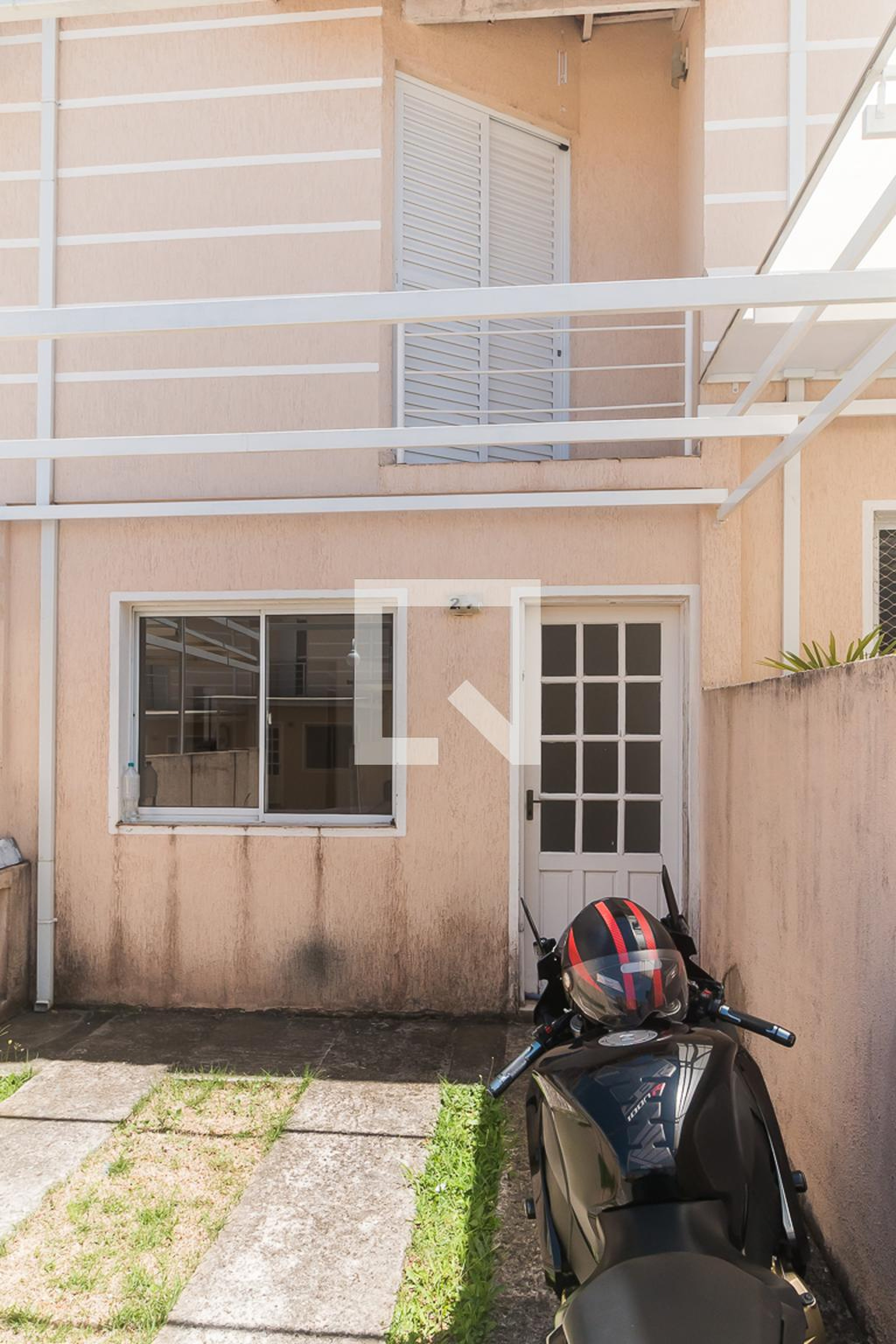 Fachada Condomínio em Rua Benedicto José Leite, 426