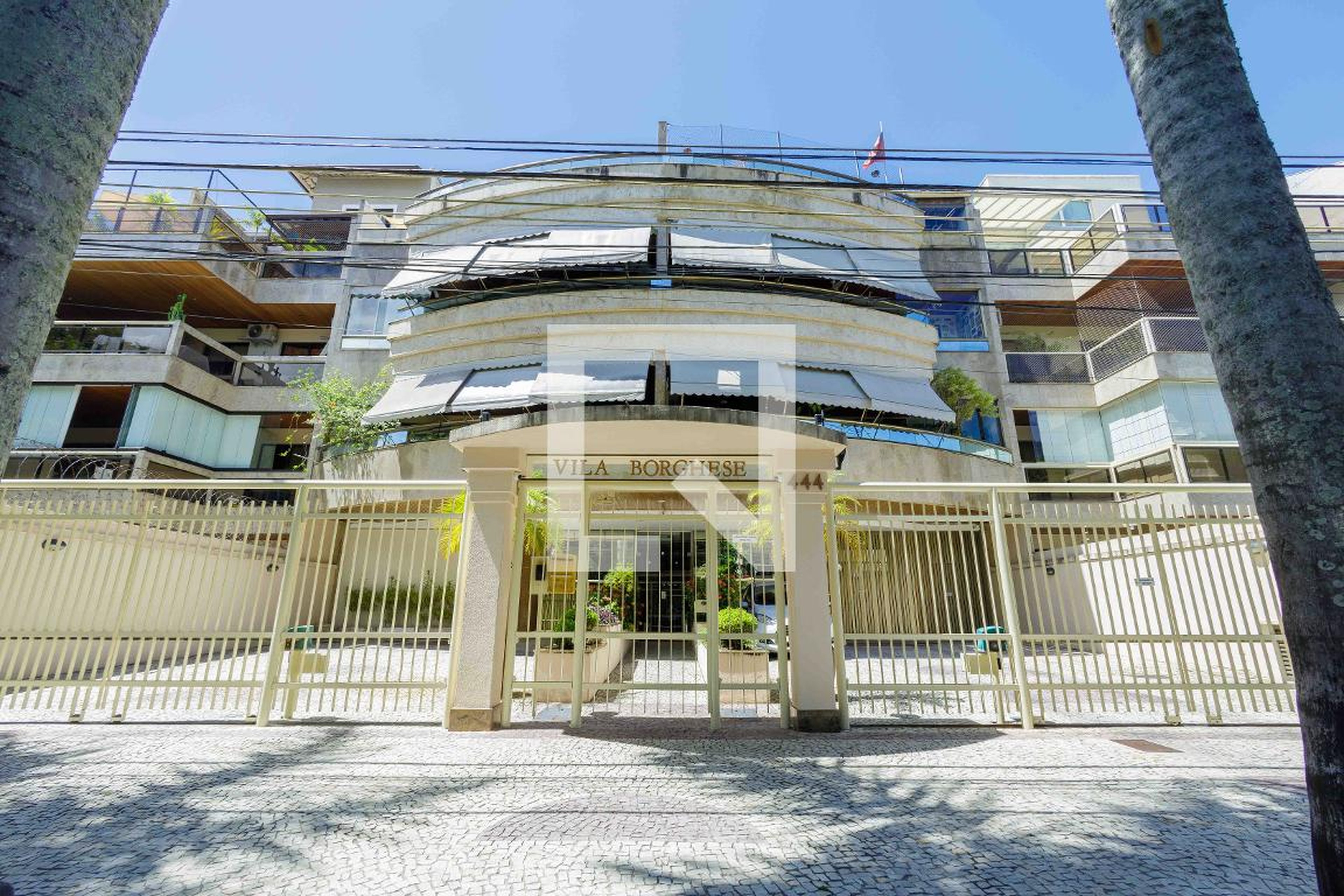 Fachada Condomínio Vila Borghese
