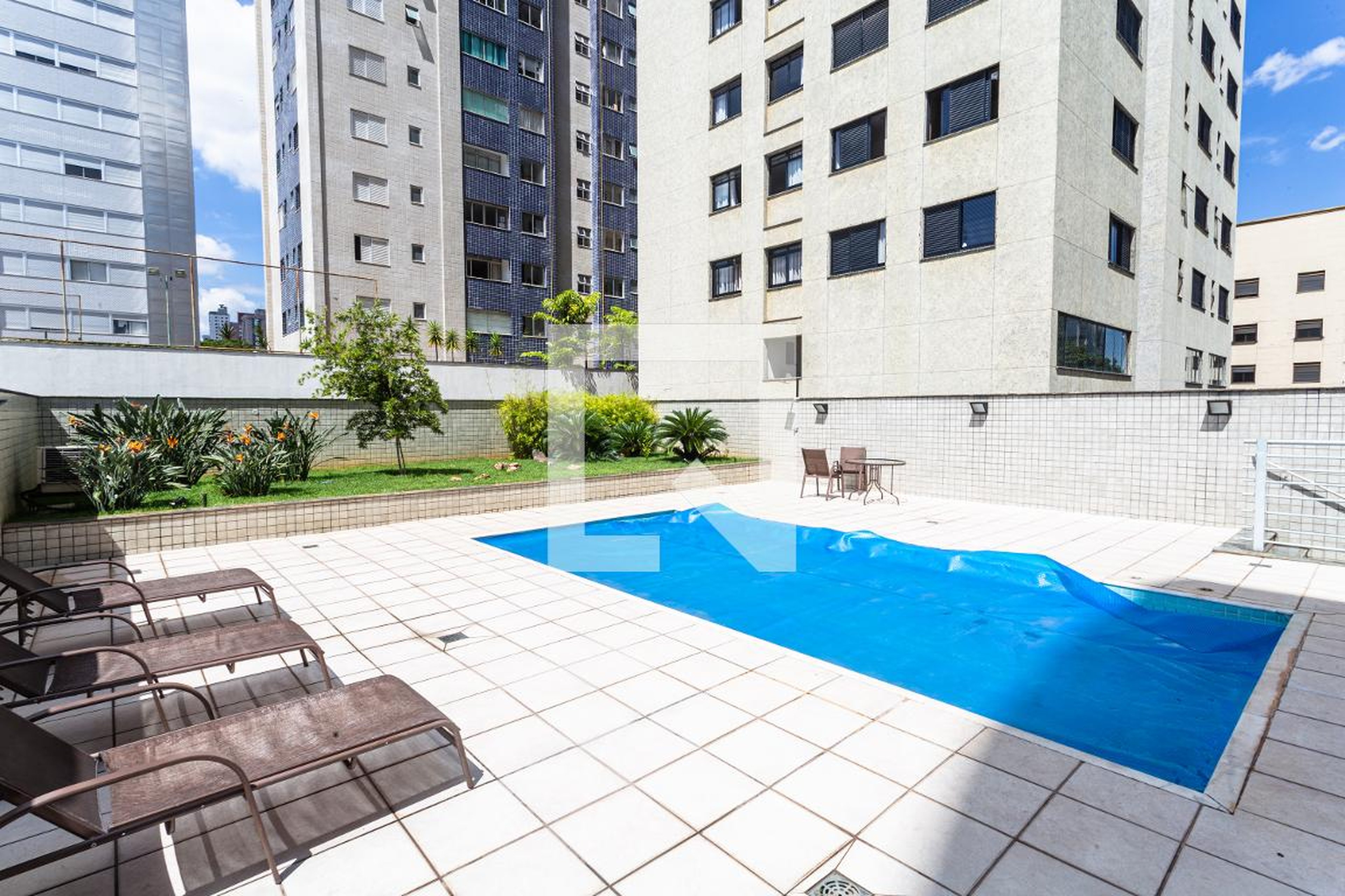 Área da Piscina - Niagara