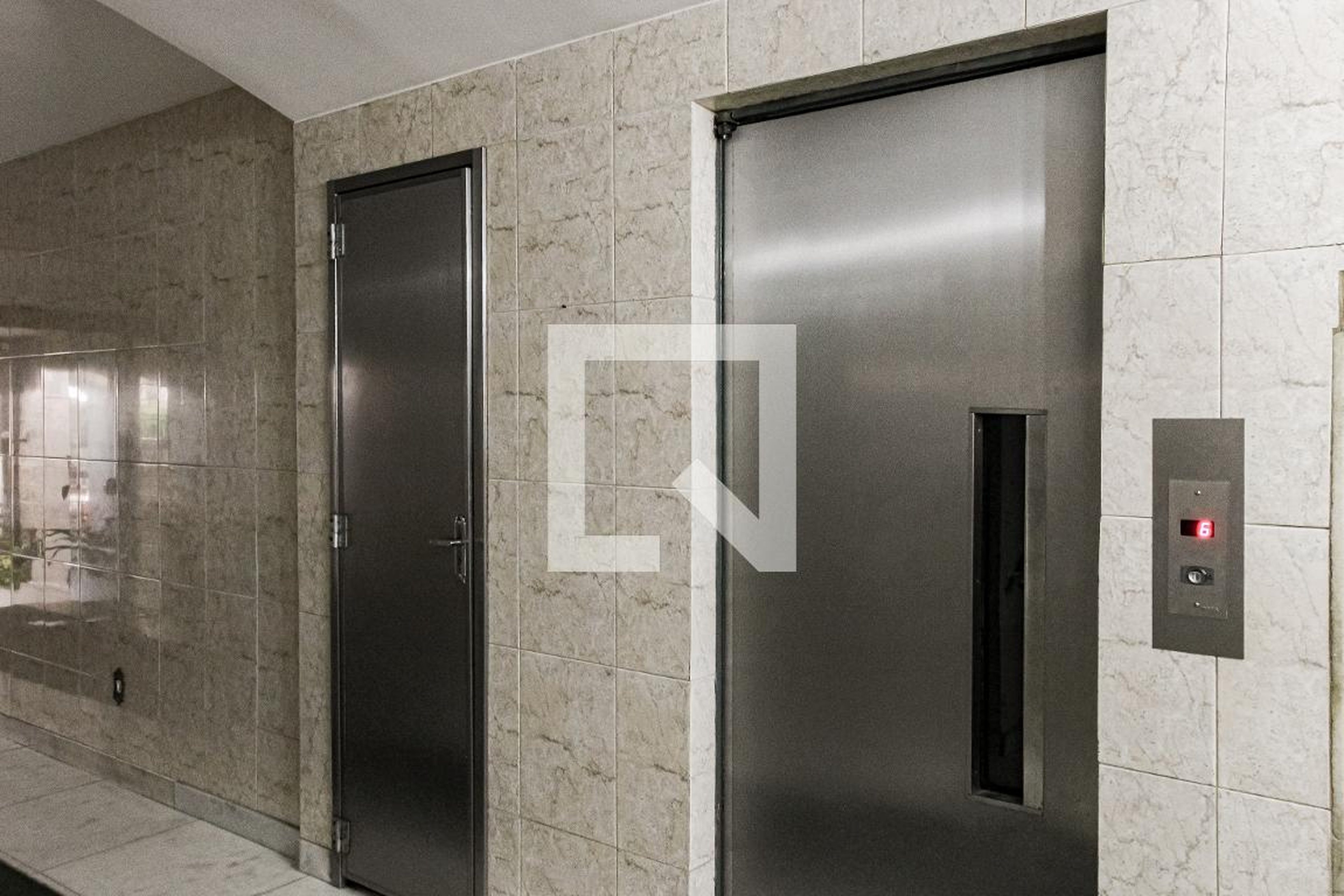 Elevador - Edifício George