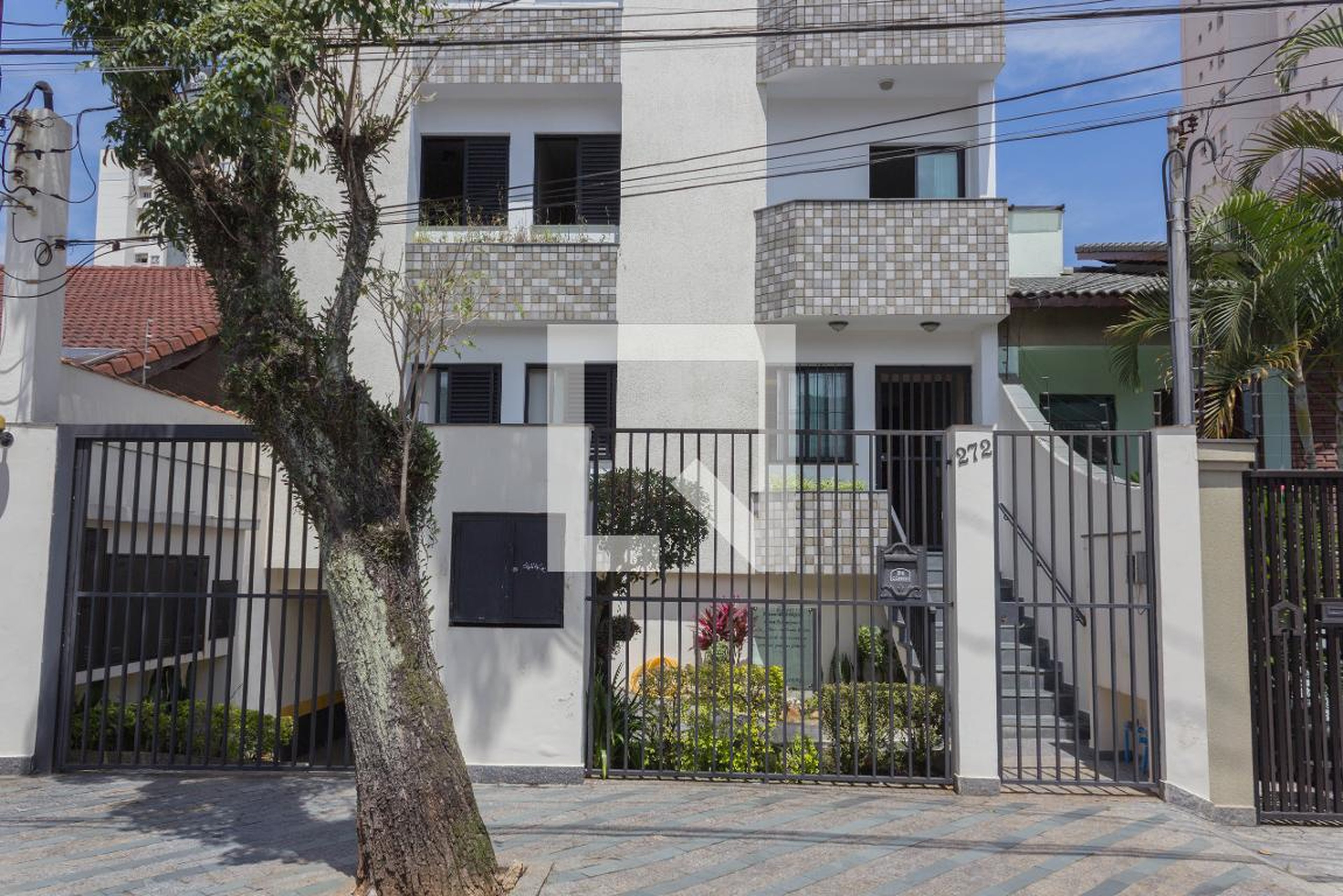 Fachada Condomínio em Rua João Cavinato, 272