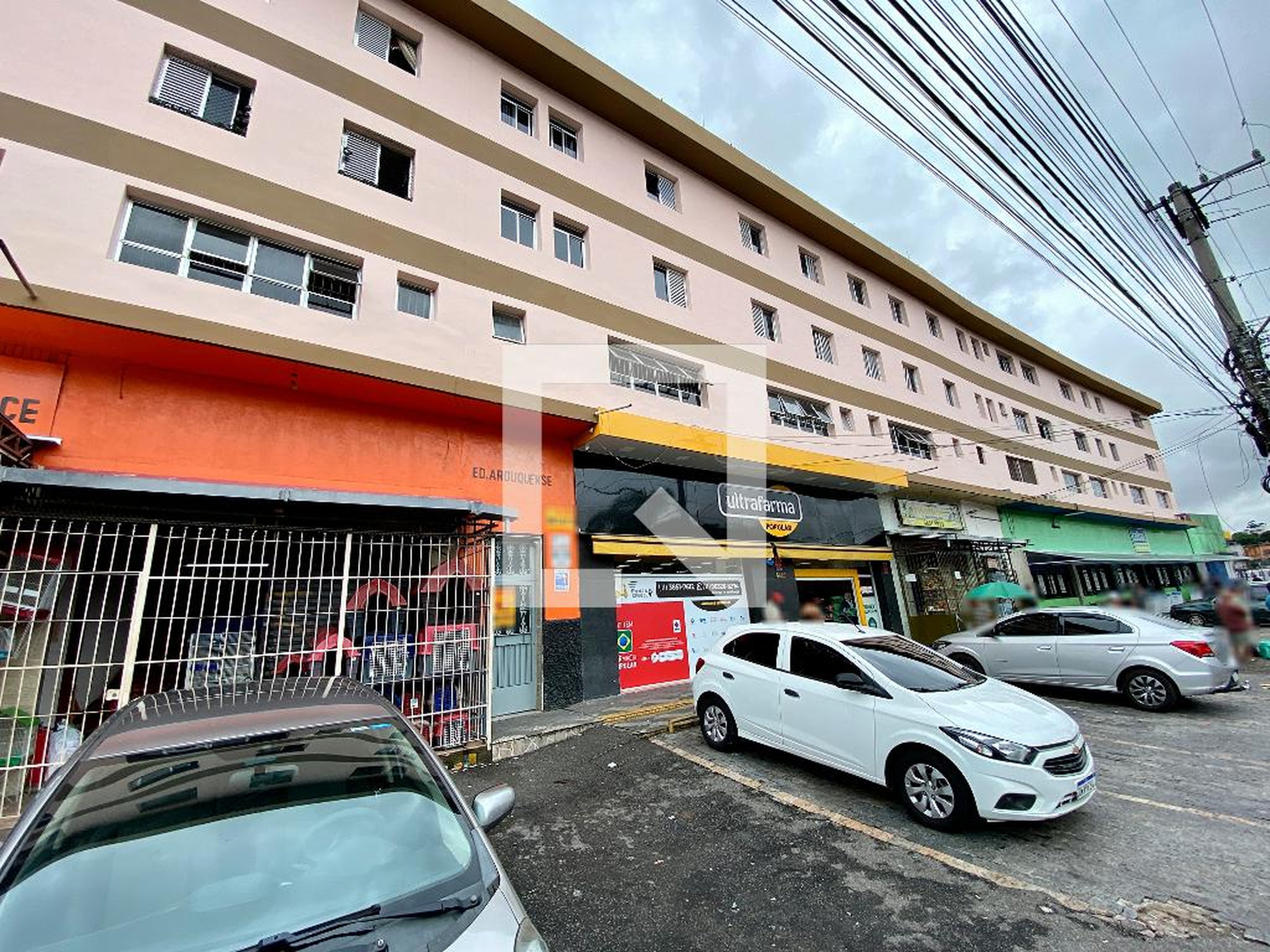 Fachada Condomínio em Avenida Inajar de Souza, 5684