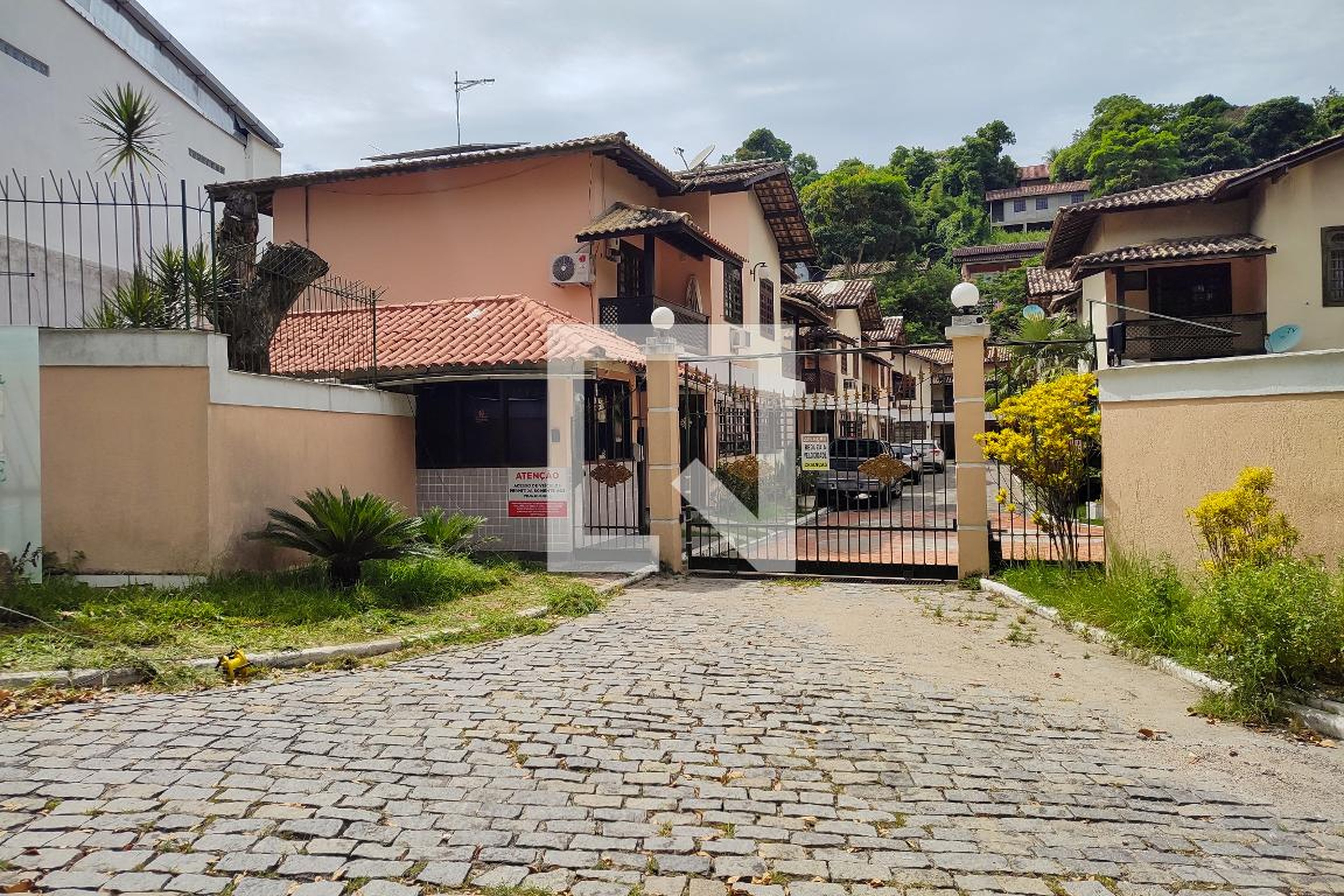 Fachada do condomínio Condomínio em Rodovia Prefeito João Sampaio, 2502