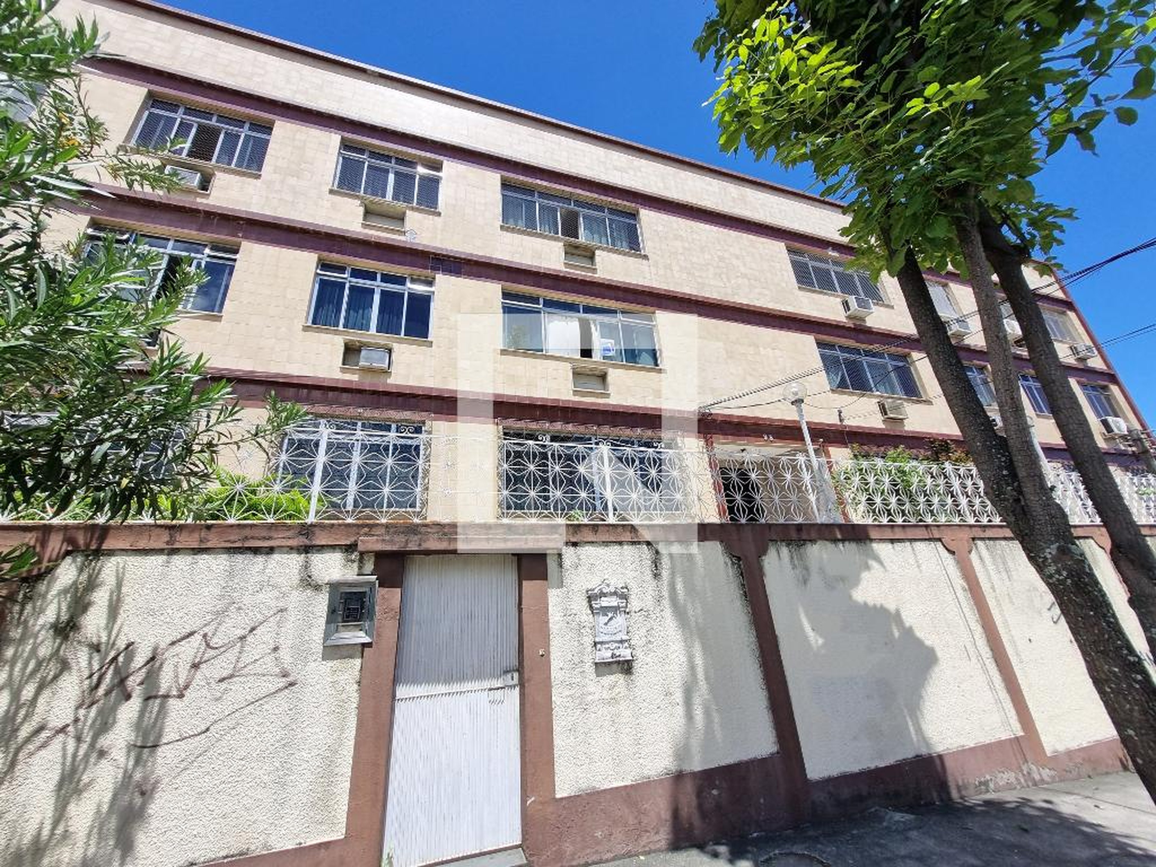 Fachada do Prédio Condomínio em Rua Espírito Santo, 98