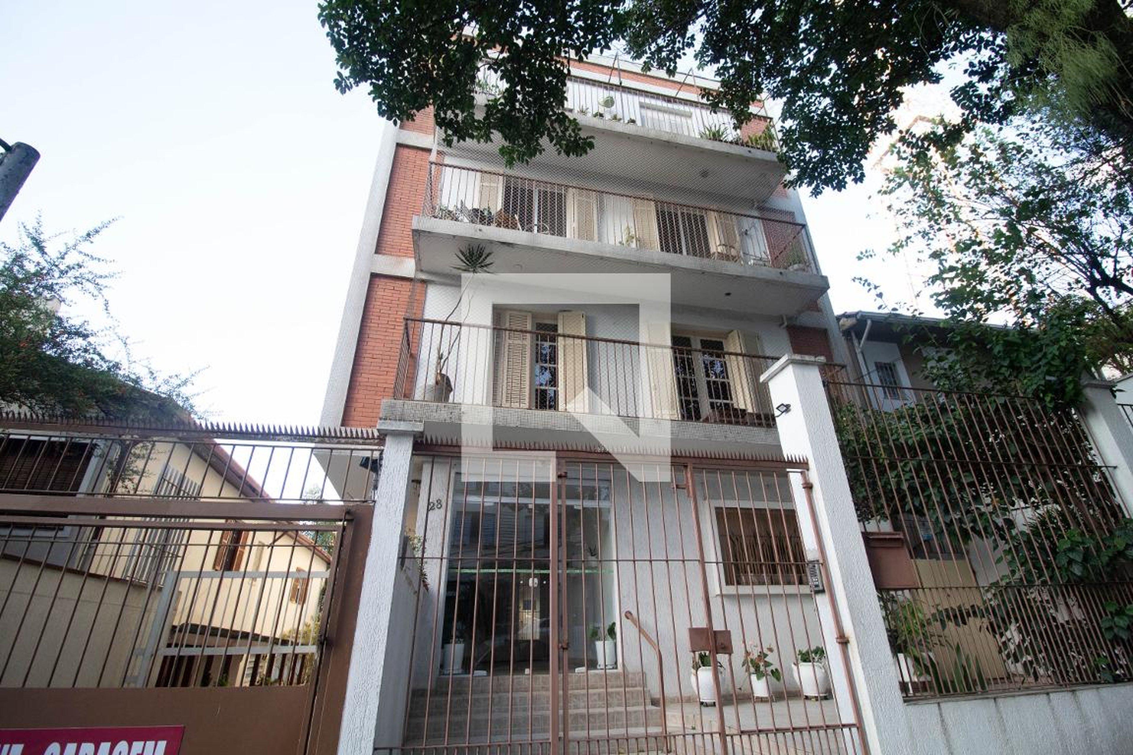 Fachada Condomínio (11) 1 11