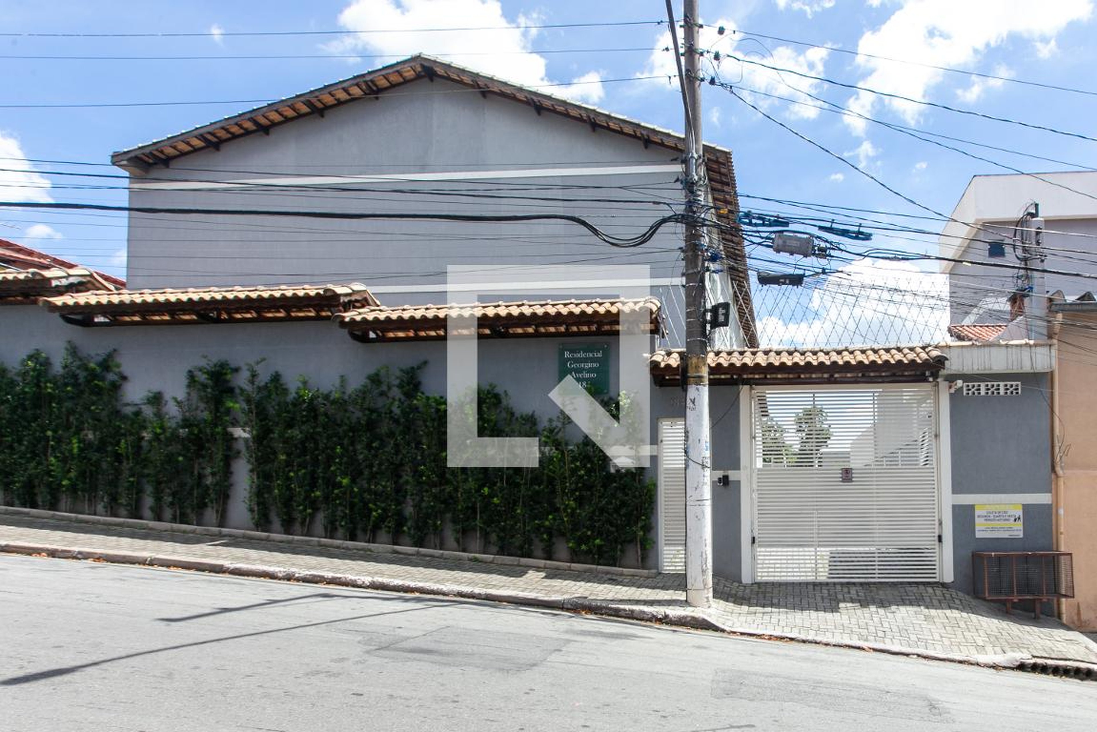 Fachada do Condomínio Condomínio em Rua Senador Georgino Avelino, 184