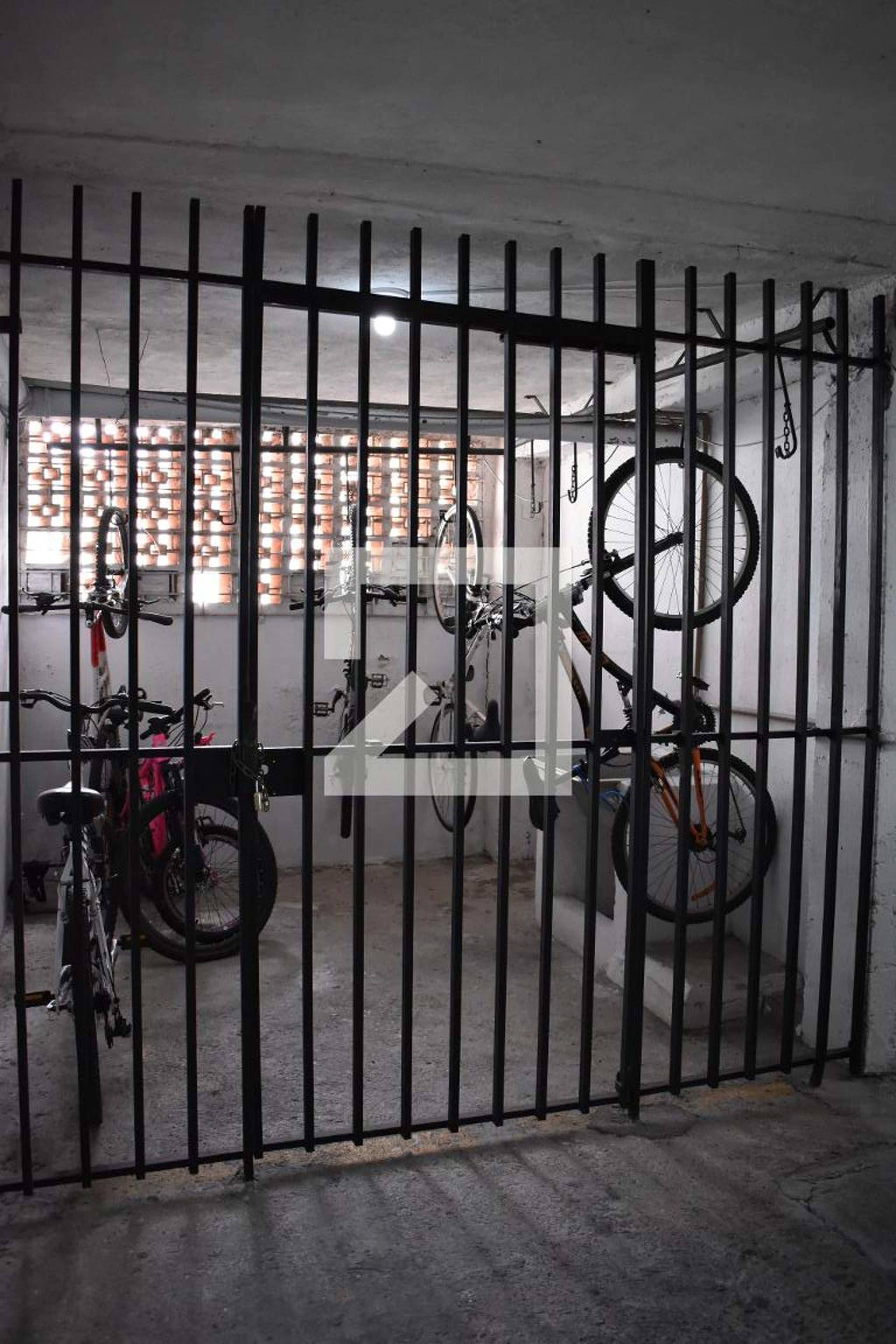 Bicicletário - Edifício Reny Merlin