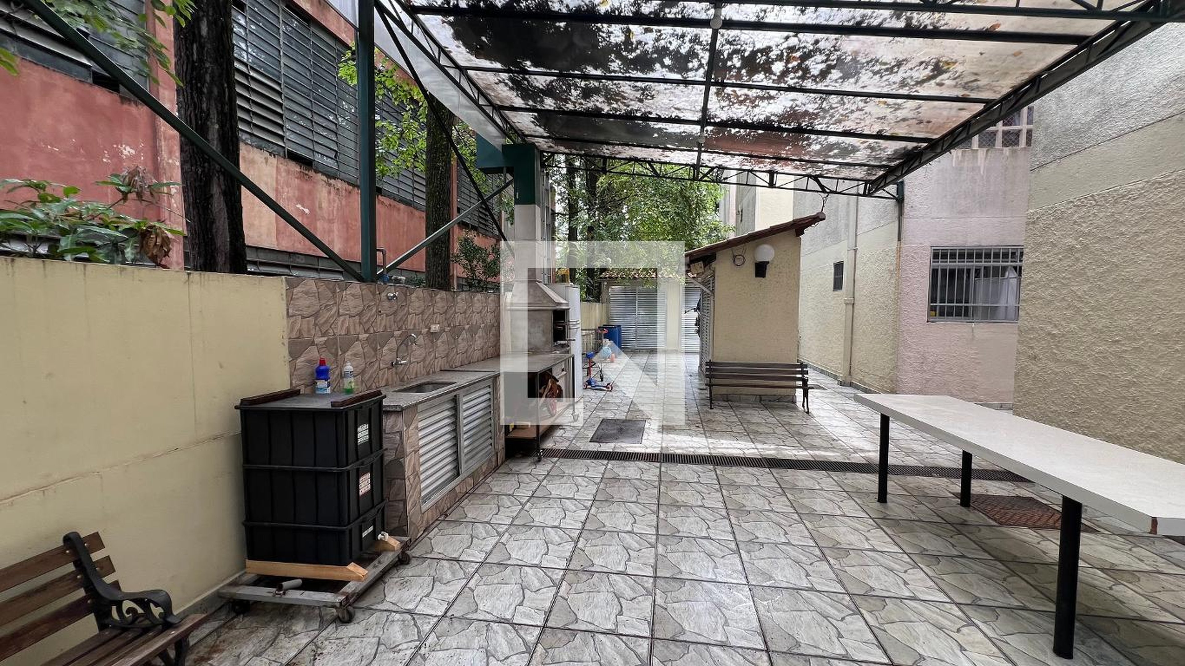 Churrasqueira - Edifício residencial Alto de Pinheiros 2000