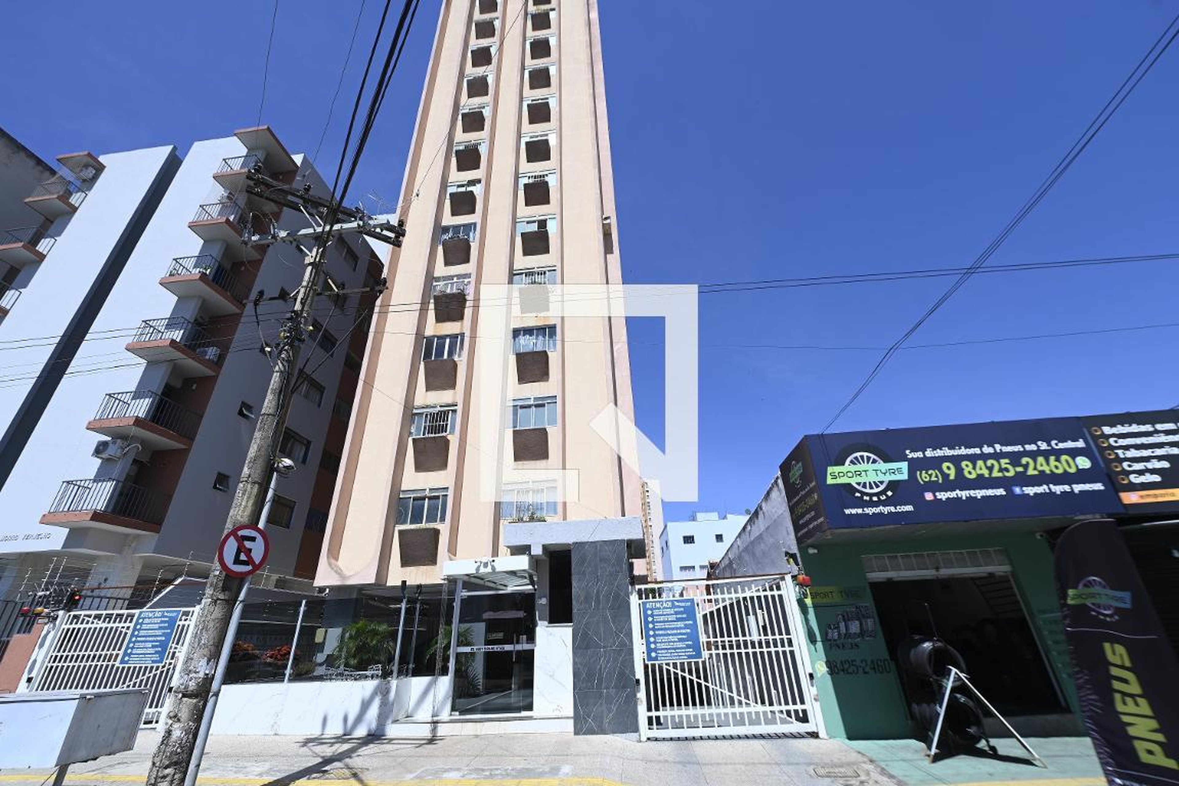 Fachada Condomínio em Rua dos Ferroviários, 635