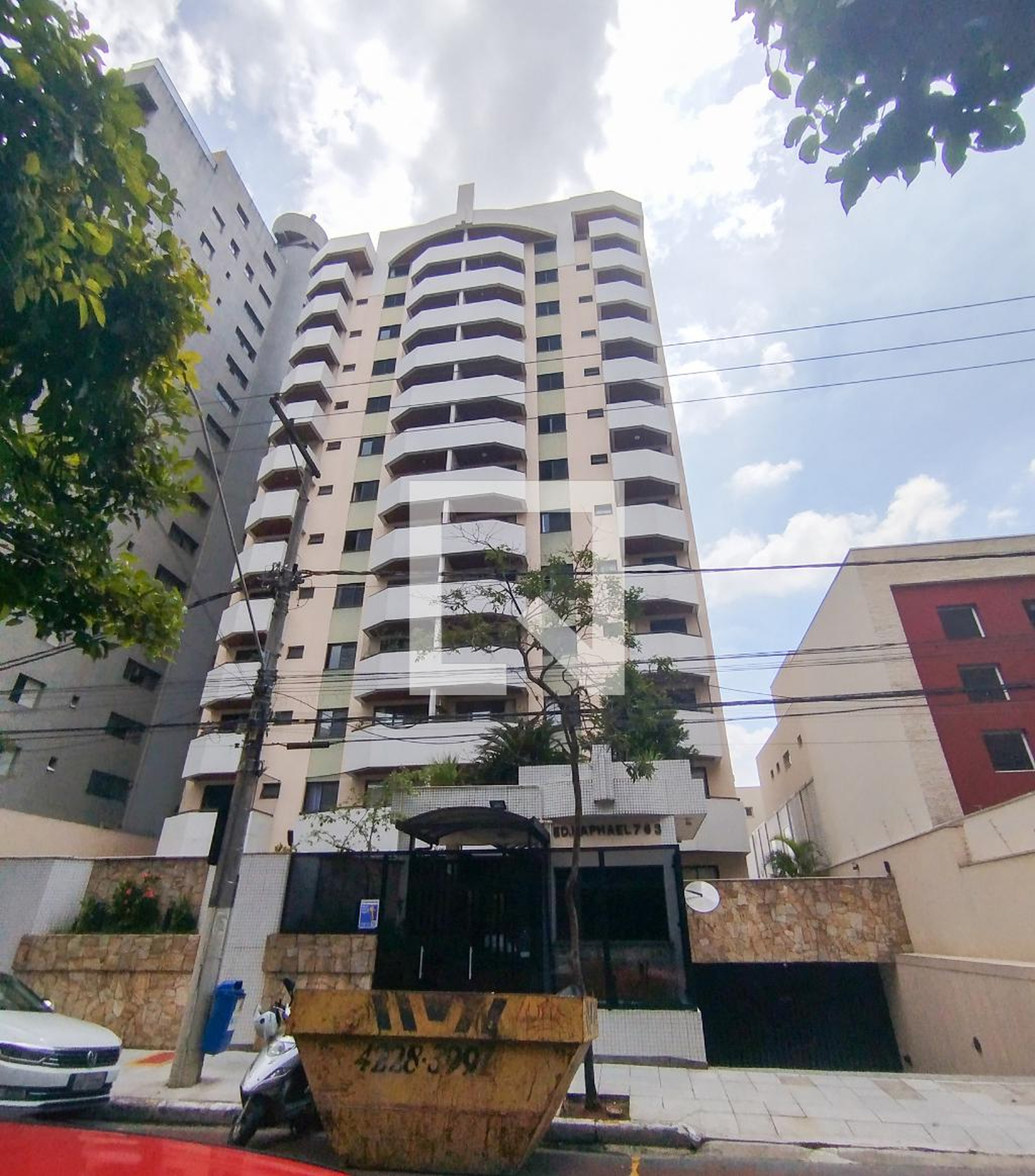 Fachada do Prédio Condomínio Raphael