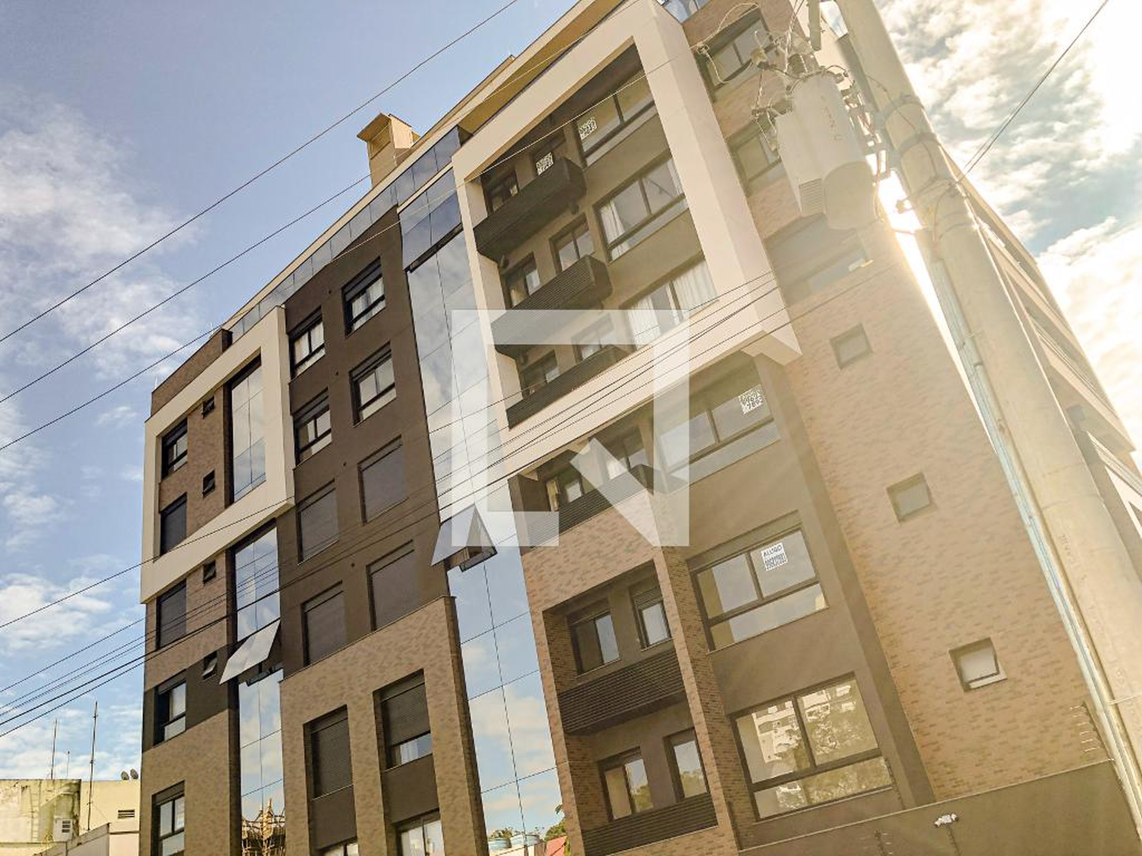 Fachada Condomínio em Rua Nilo Cordeiro Dutra, 100