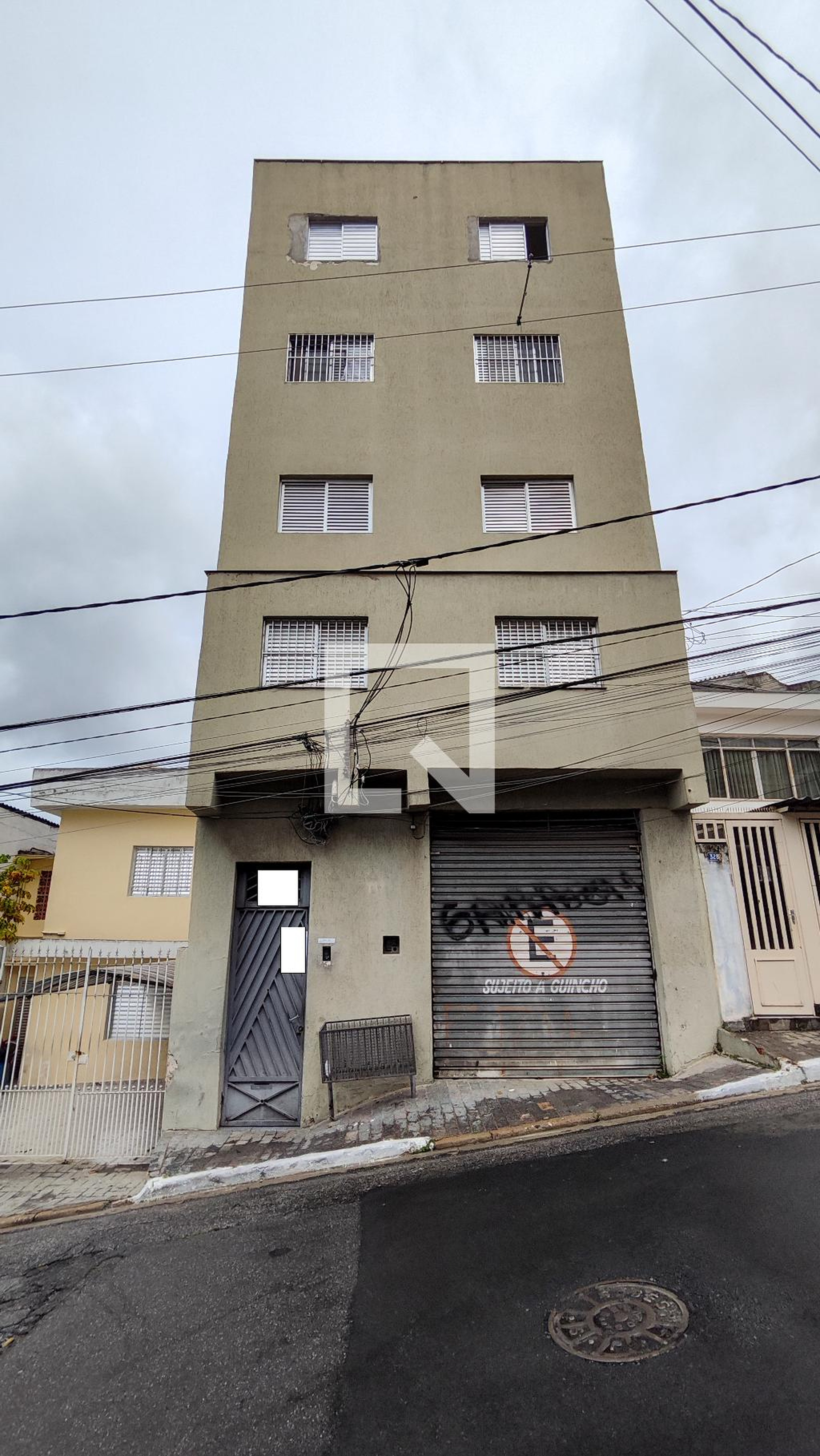 Fachada Condomínio em Rua Frauenfeld, 336