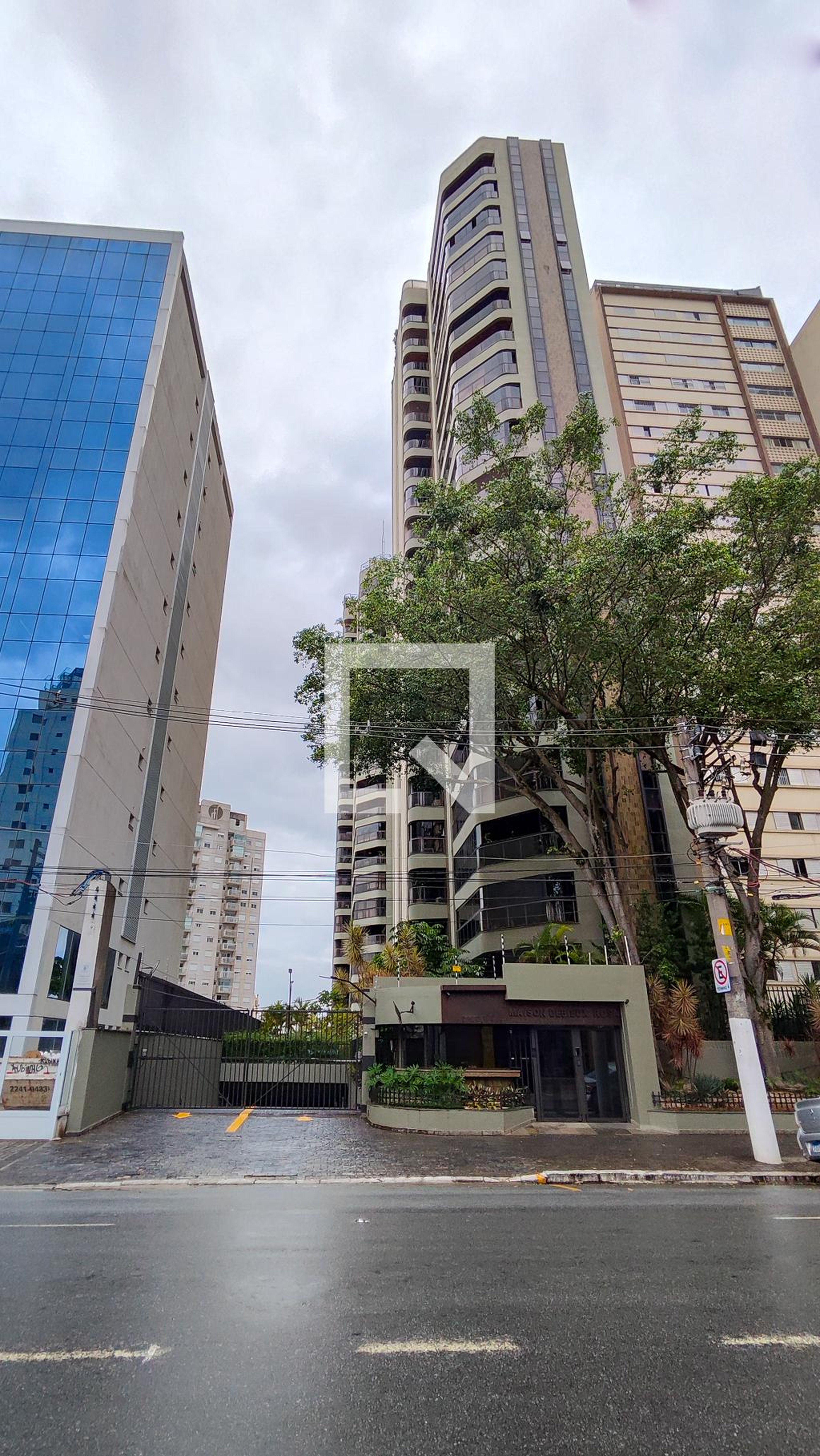 Fachada Condomínio Maison Debieux Rosa