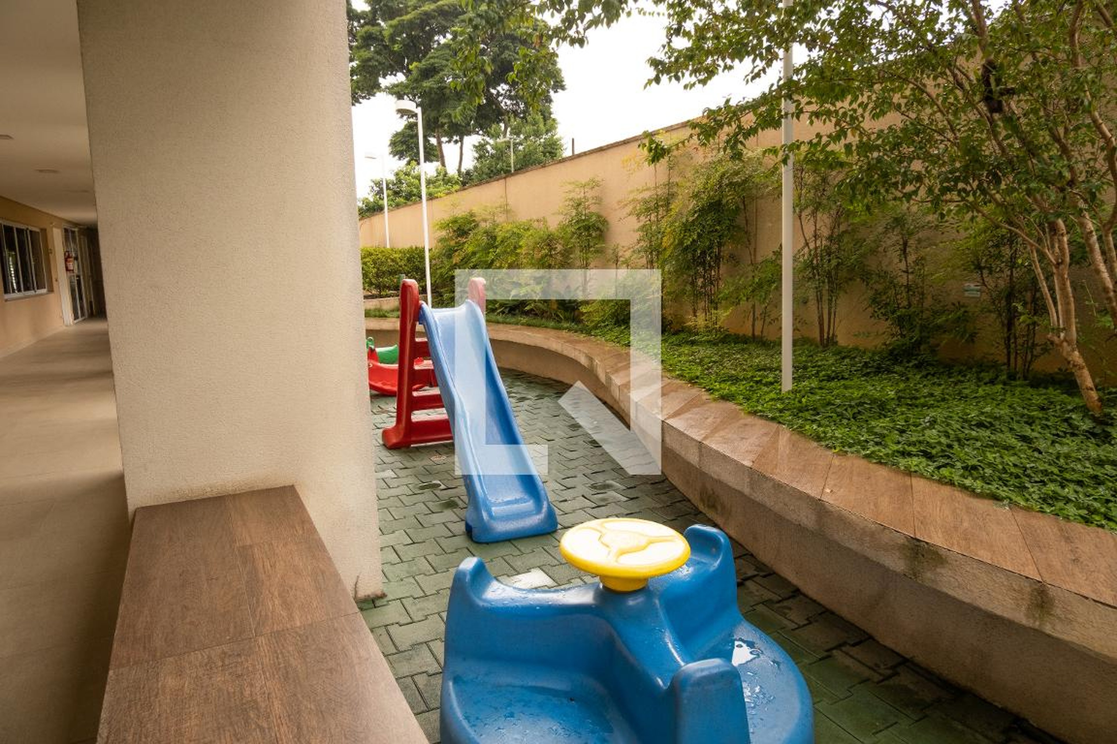 Playground - & Clube Quitaúna