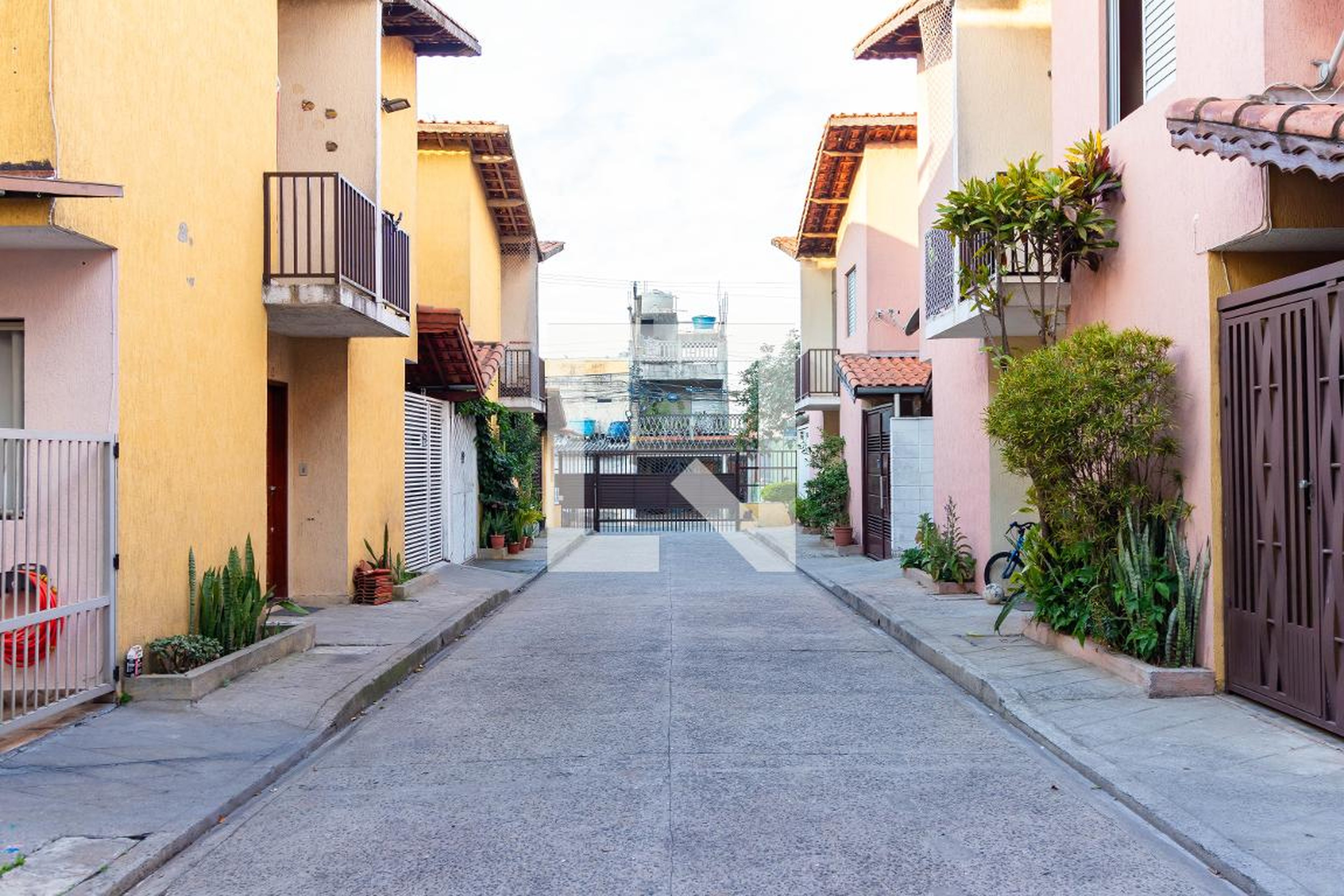 Área Externa - Conjunto Ipe