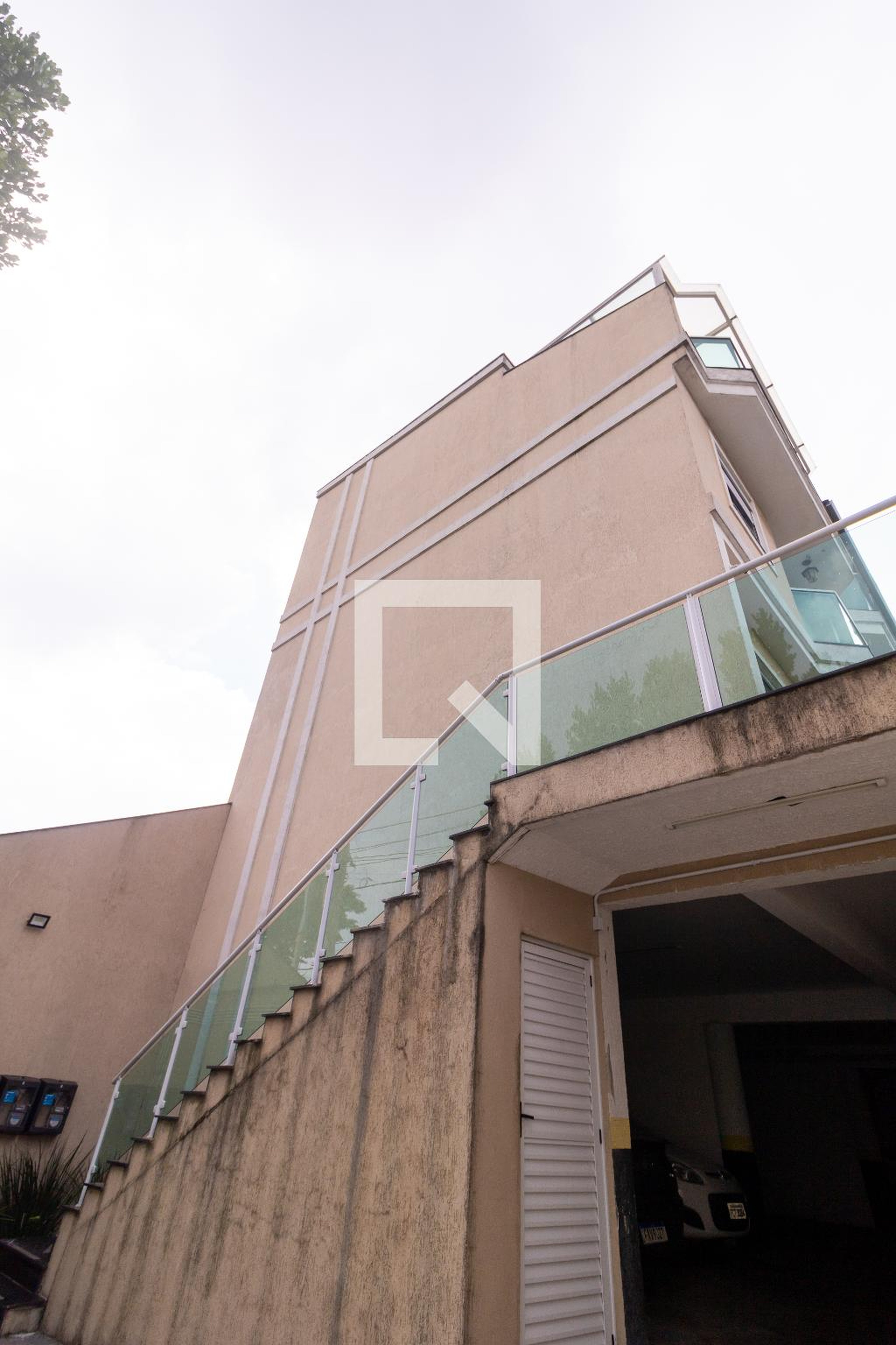 Fachada Condomínio em Rua Jordânia, 321