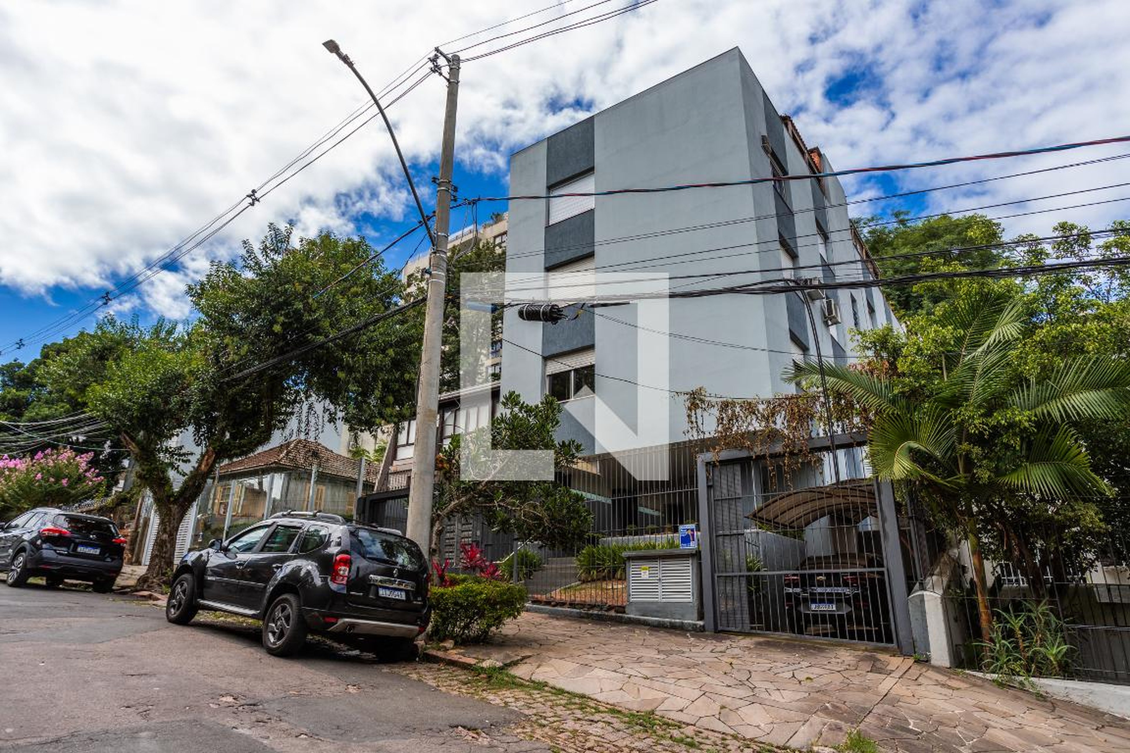 Fachada Condomínio em Rua Tenente Coronel Fabricio Pillar, 945