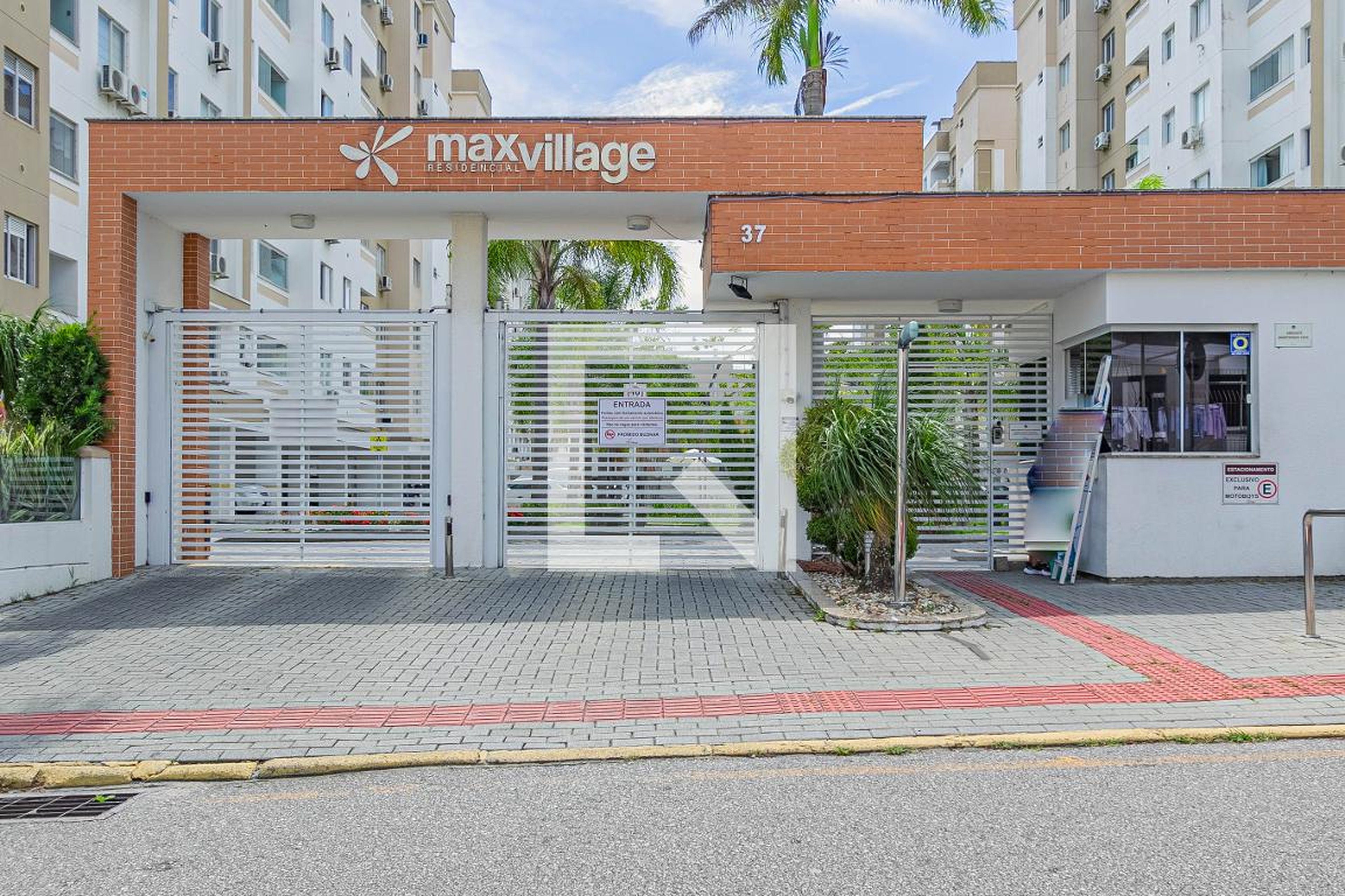 Fachada Condomínio Max Village