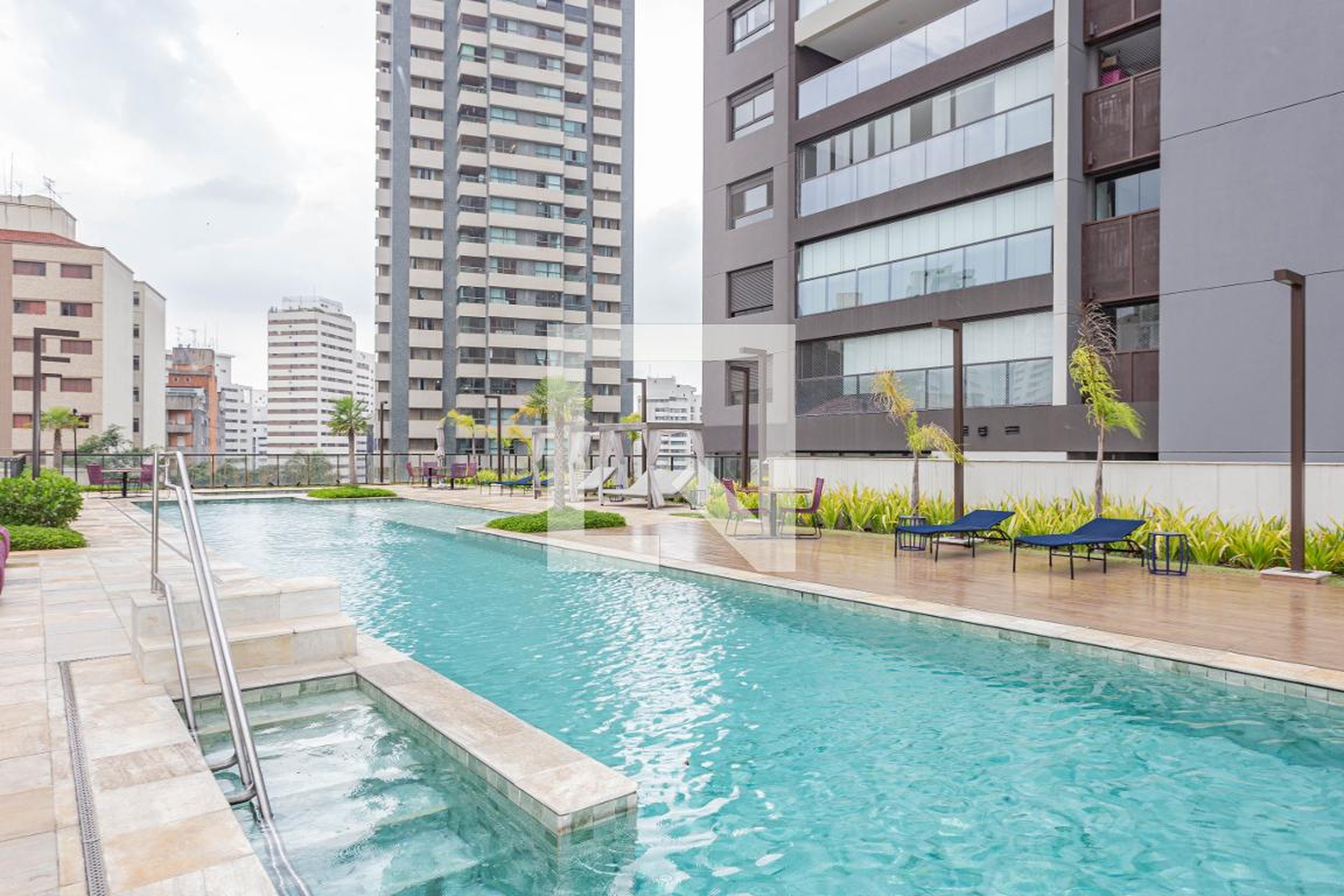 Piscina - Loomi Paulista